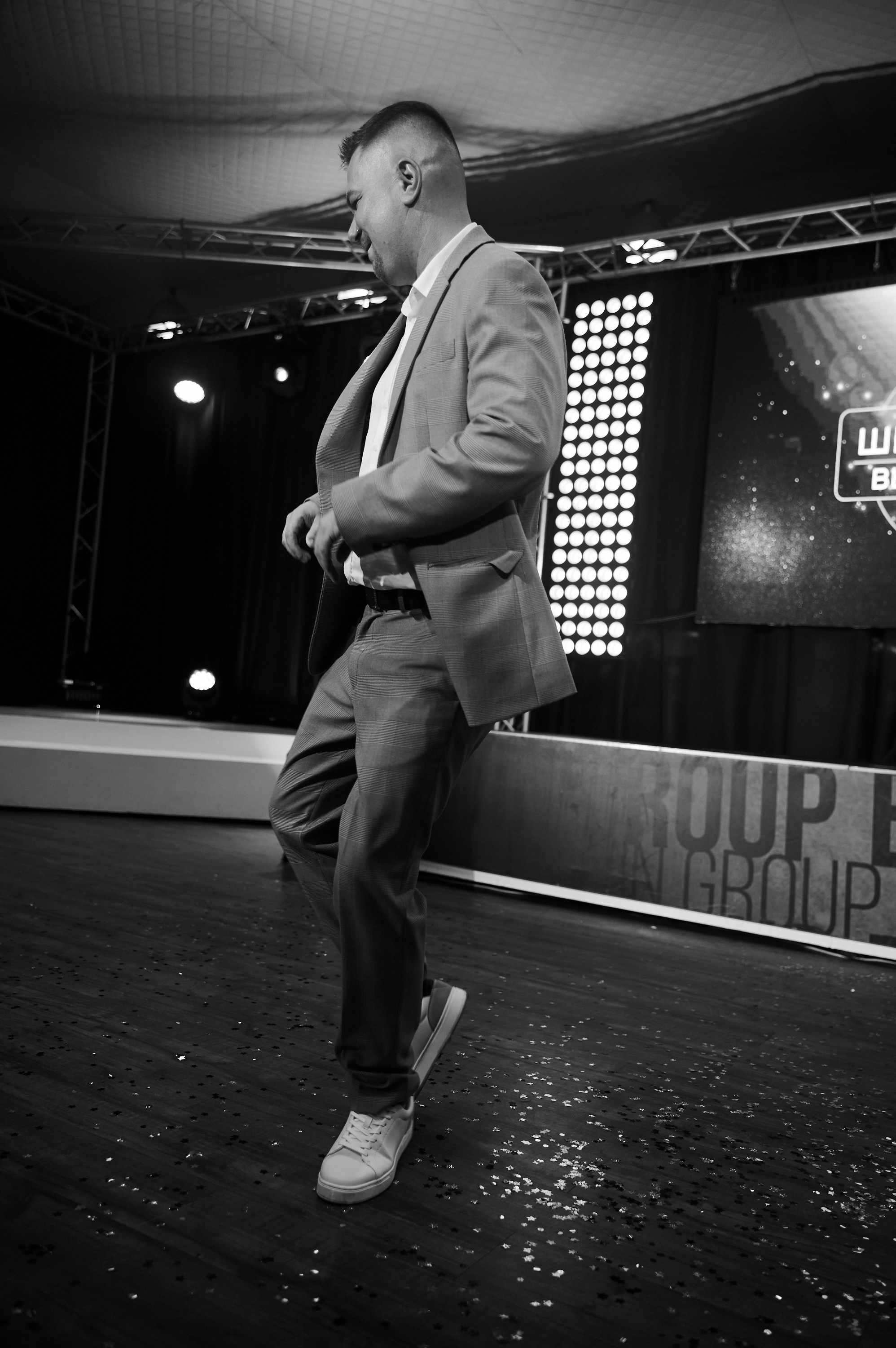 Выпускной 17 Школа 2024. Свадебный фотограф во Владивостоке Гарагуля Игорь