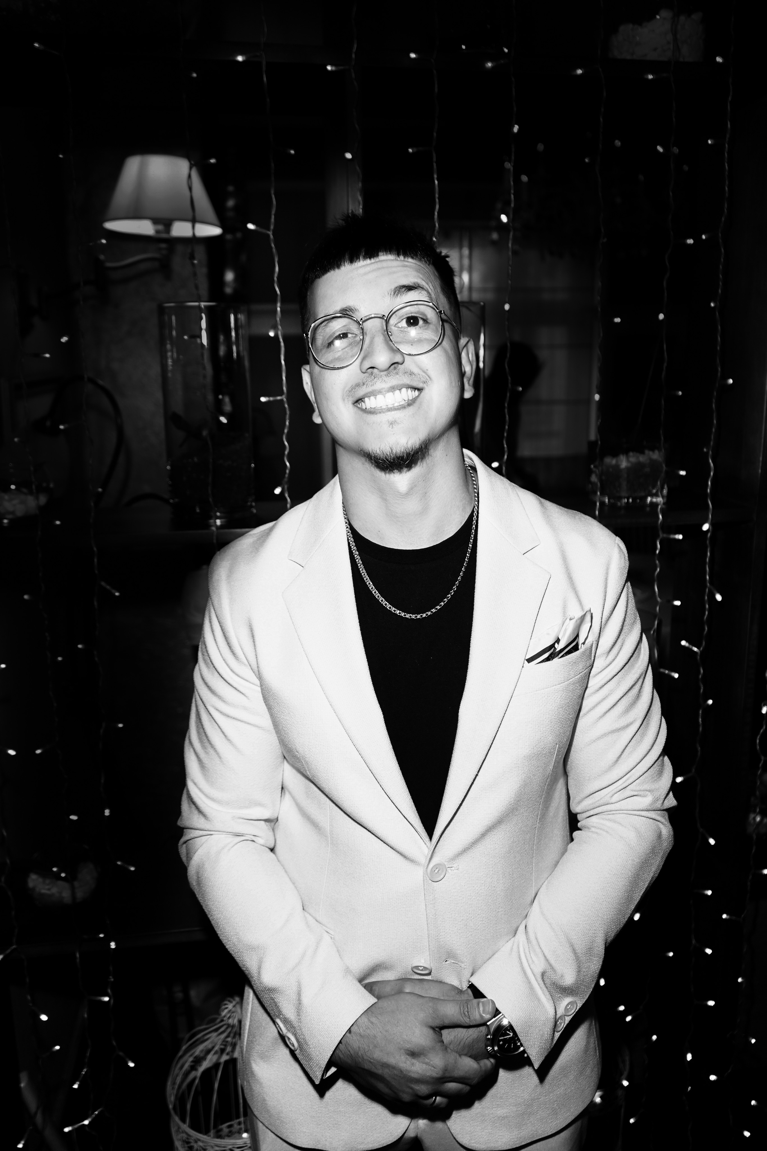 Фото. Ведущий Марк Мусин