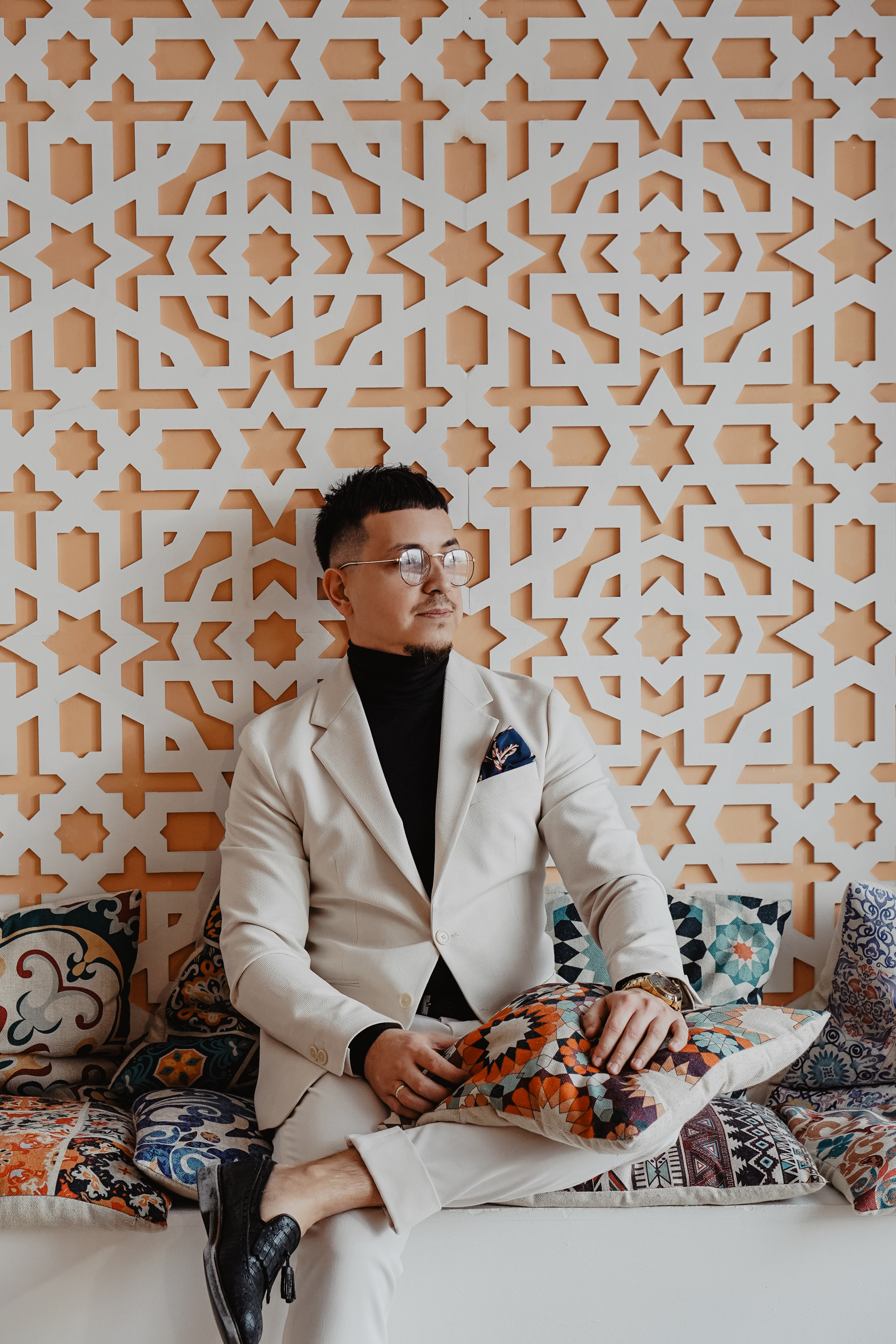 Фото. Ведущий Марк Мусин