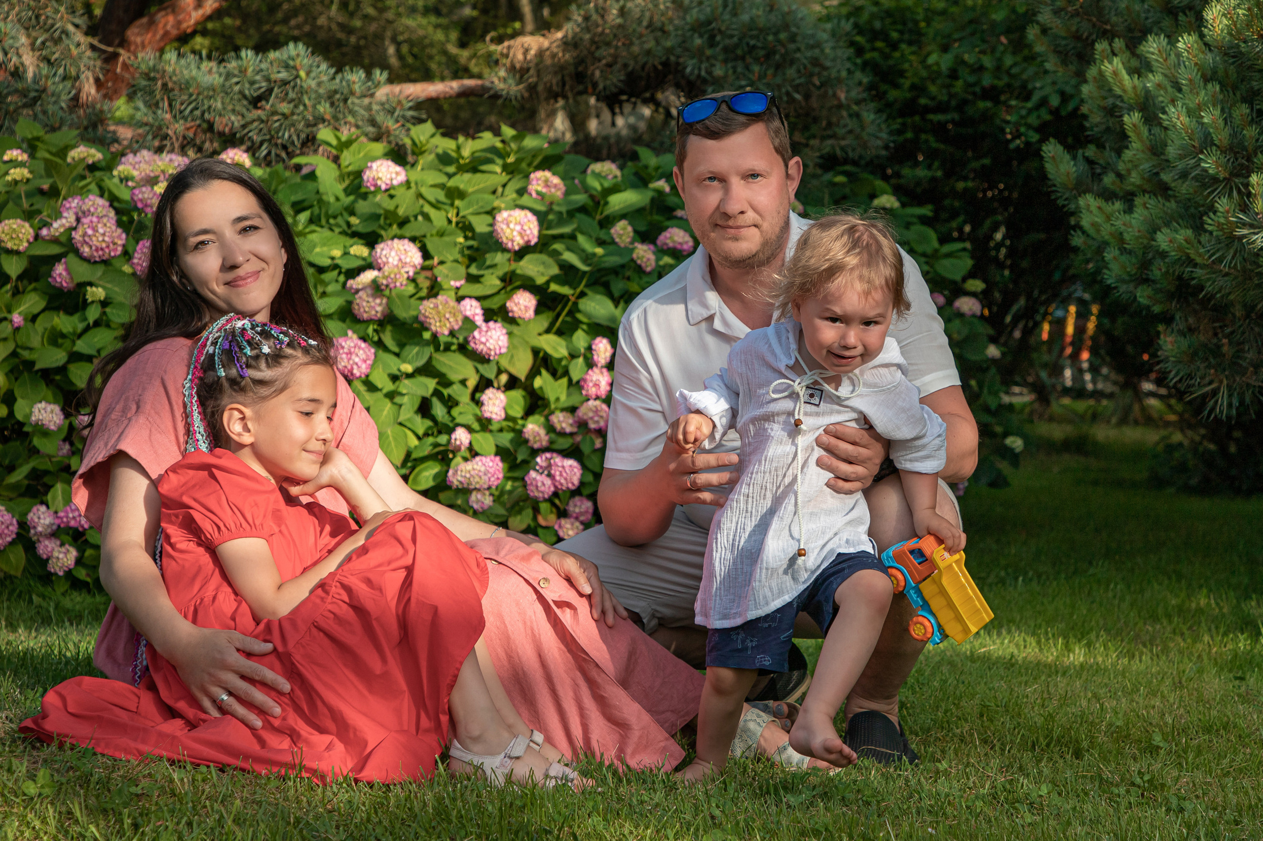 Асия с семьей. Свадебный фотограф в Сочи Наири