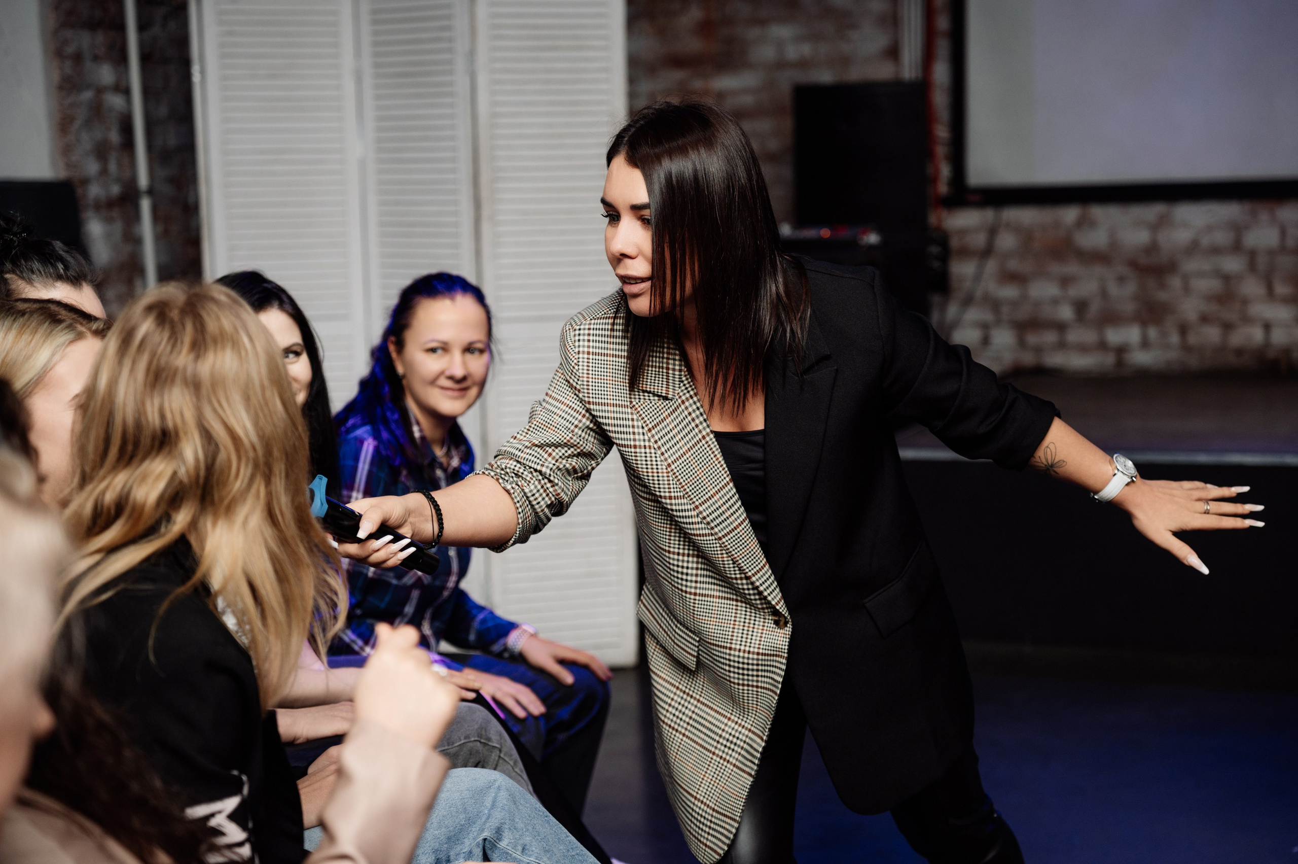 Шоу-игра в лофте Com.Nata. Мария Плетинская фотограф в Санкт-Петербурге