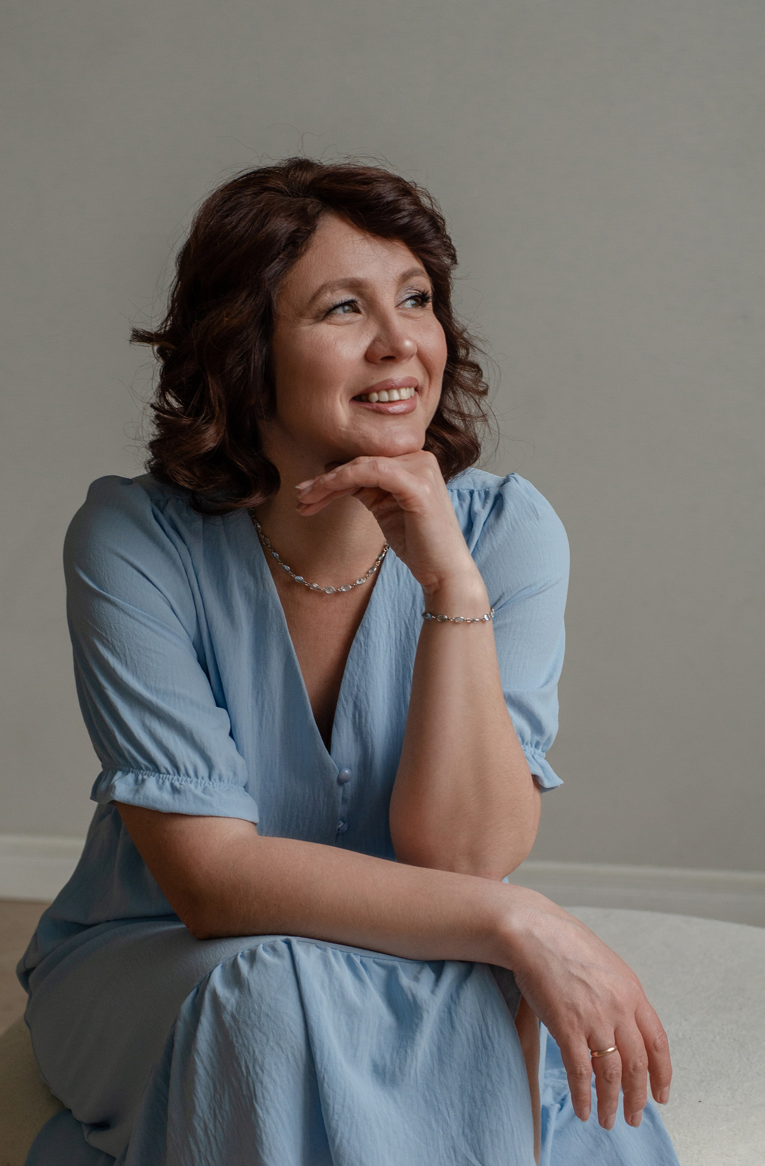 Алёна, съёмка в студии. Фотограф Челябинск Ирина Ермоленко