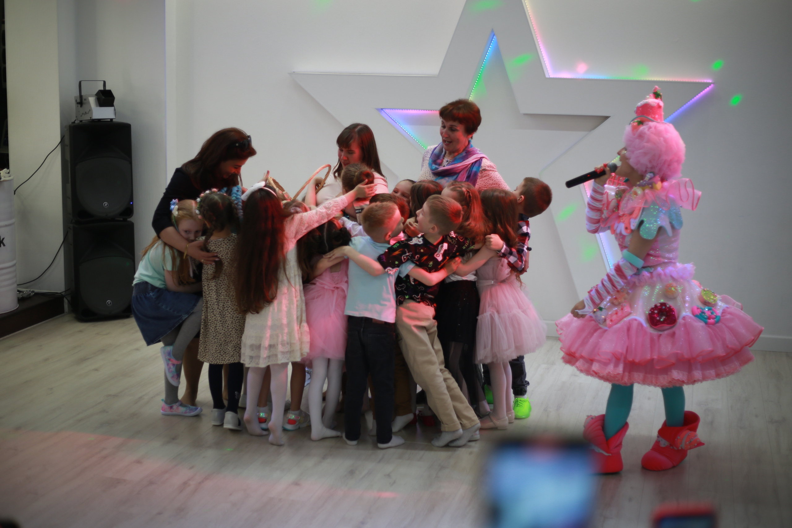 Выпускной из детского сада. Лофт «Братья Гримм». Детский фотограф, Волгоград