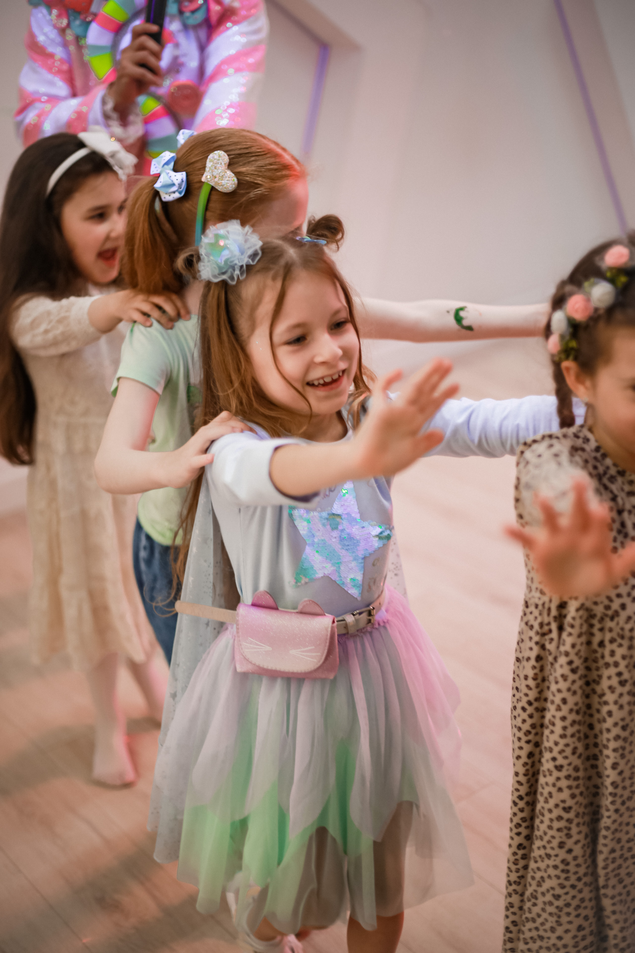 Выпускной из детского сада. Лофт «Братья Гримм». Детский фотограф, Волгоград