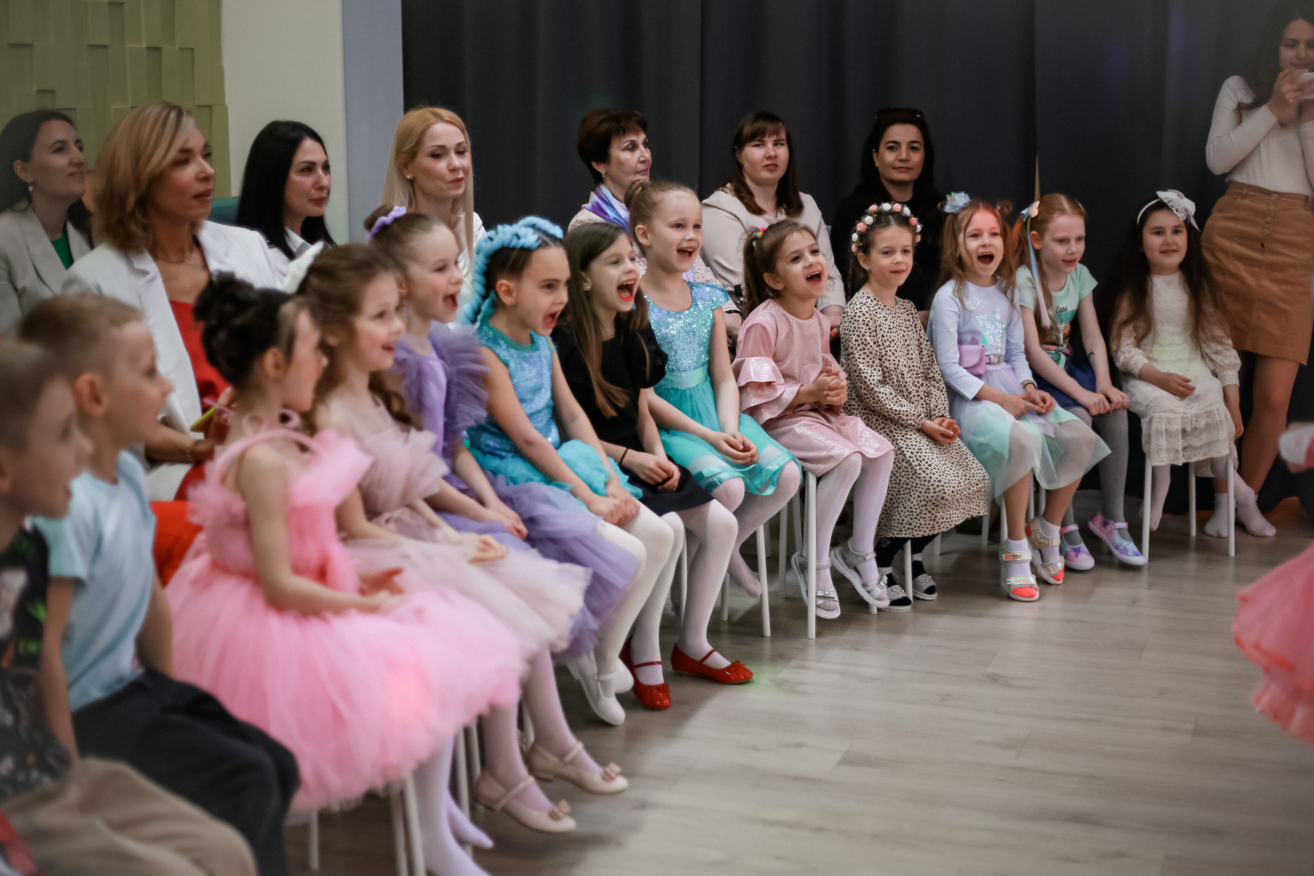 Выпускной из детского сада. Лофт «Братья Гримм». Детский фотограф, Волгоград