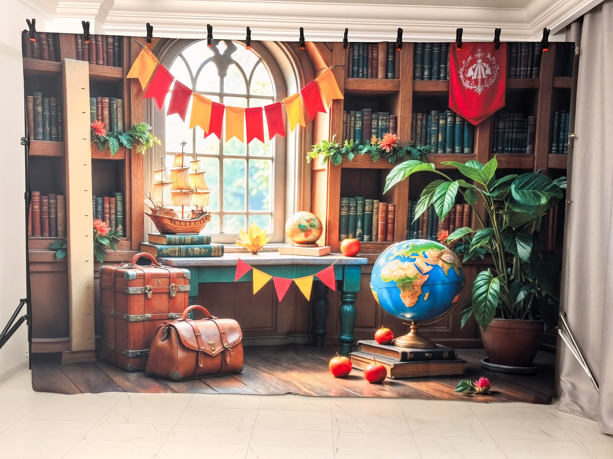 ИНТЕРЬЕРНЫЙ ФОТОФОН. Выпускные альбомы в Донецке и ДНР. Фотограф Донецк и ДНР