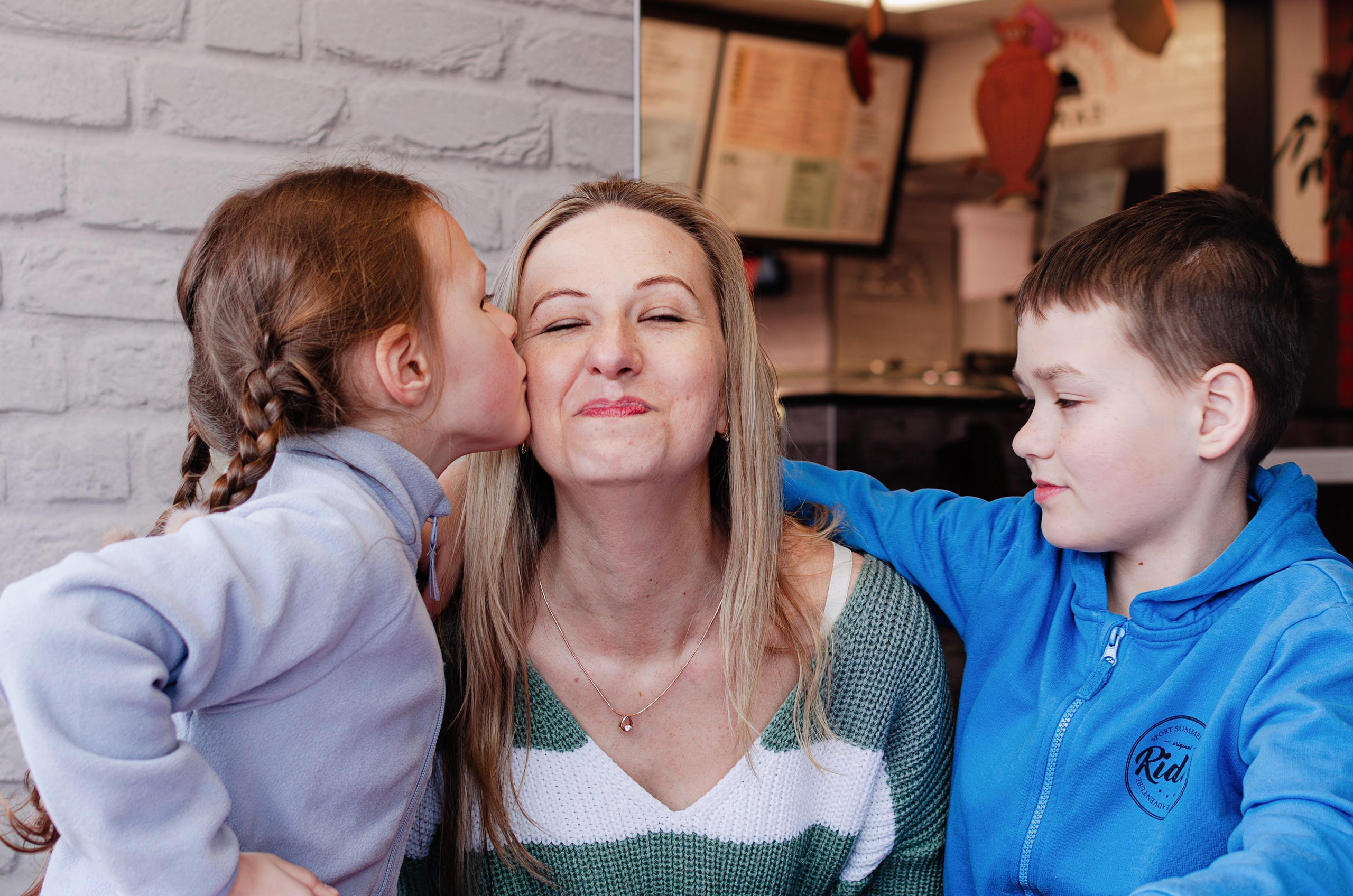Прогулочная фотосессия для Н. с ребятишками. Портретный и репортажный фотограф в Санкт-Петербурге Варвара Жукова