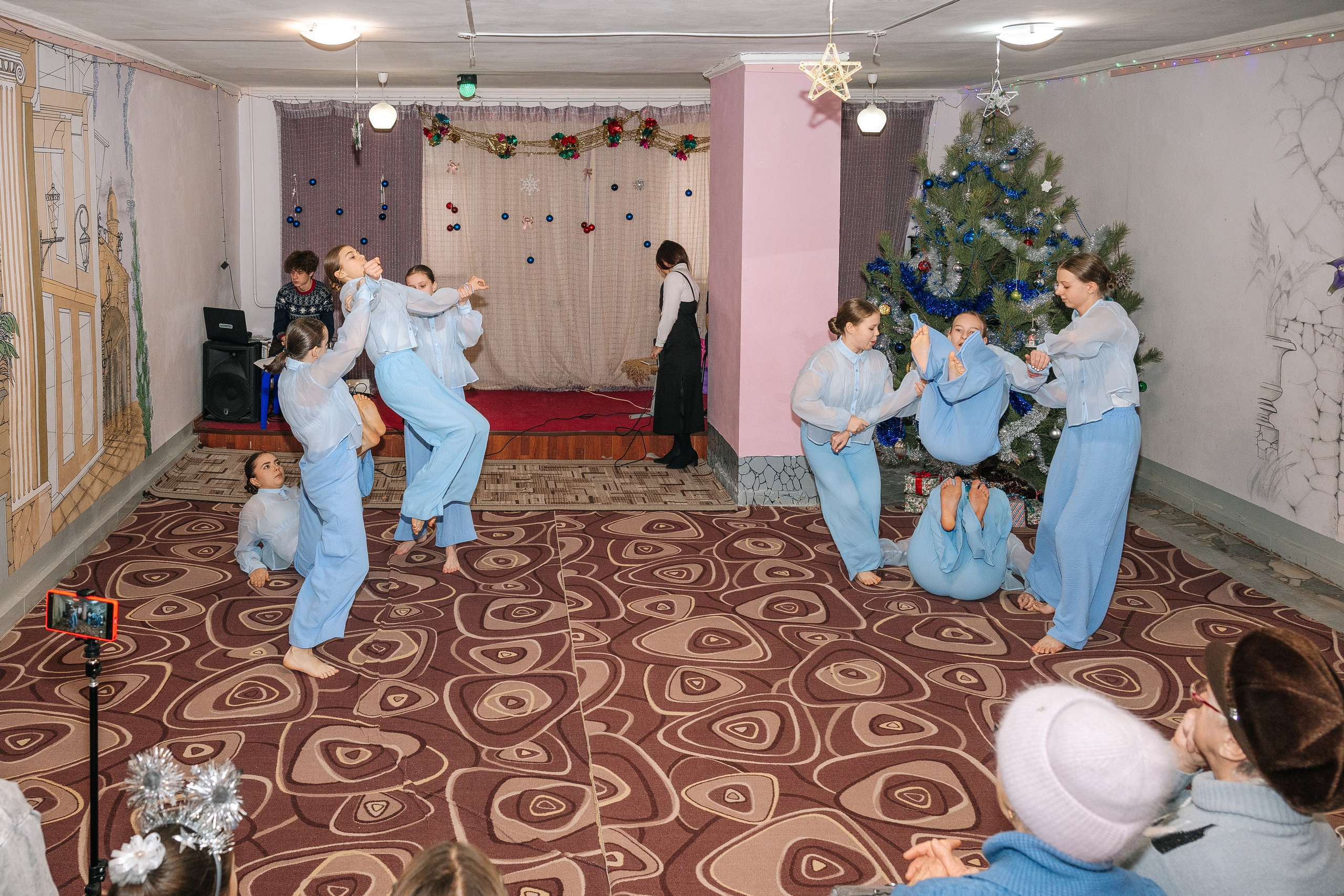 Новогодняя ёлка 2026. Семейный клуб «Открытый город»