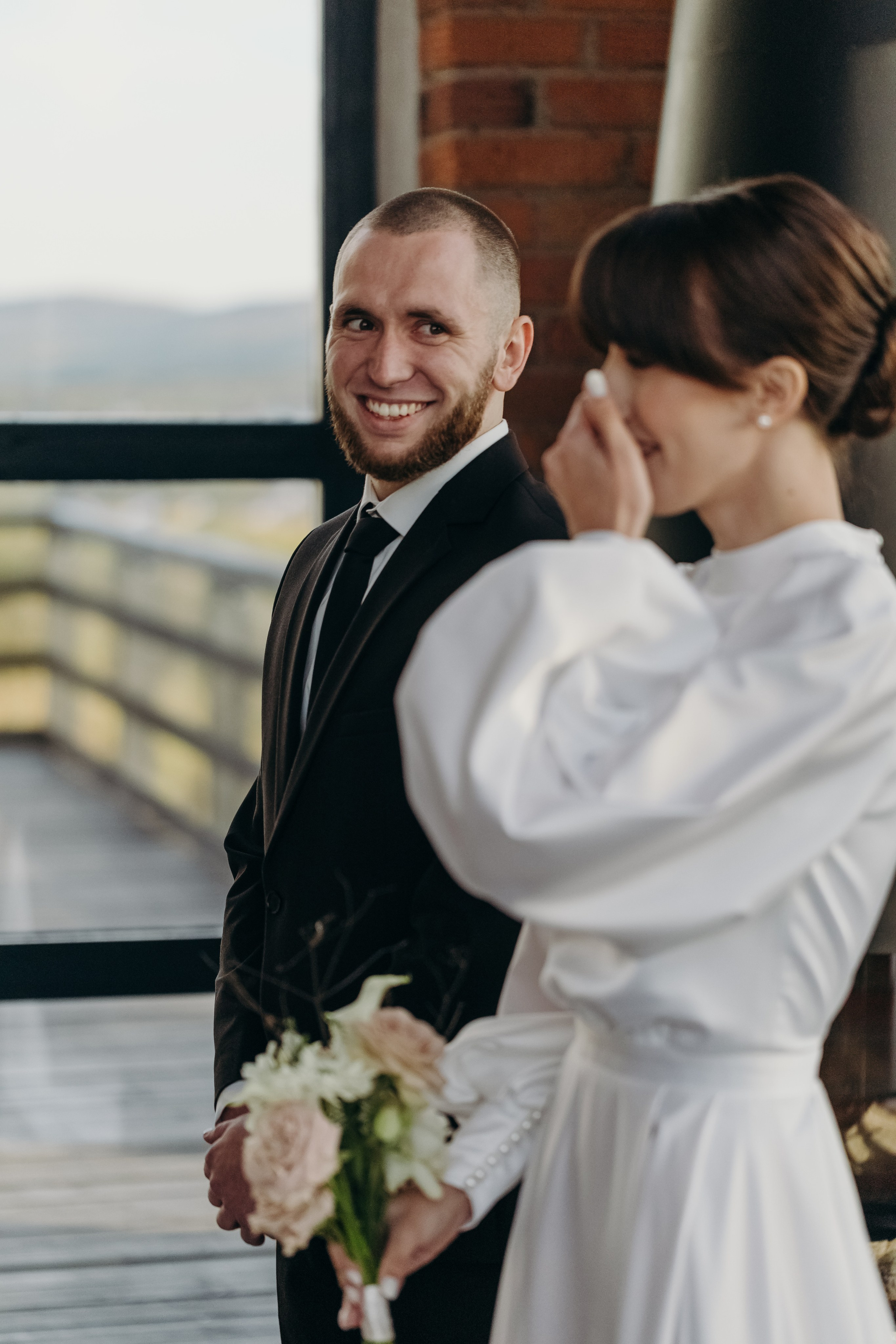 Свадьба для своих в Замке Шамони в Красноярске. Свадебный фотограф-видеограф в Красноярске Евгений Константинопольский