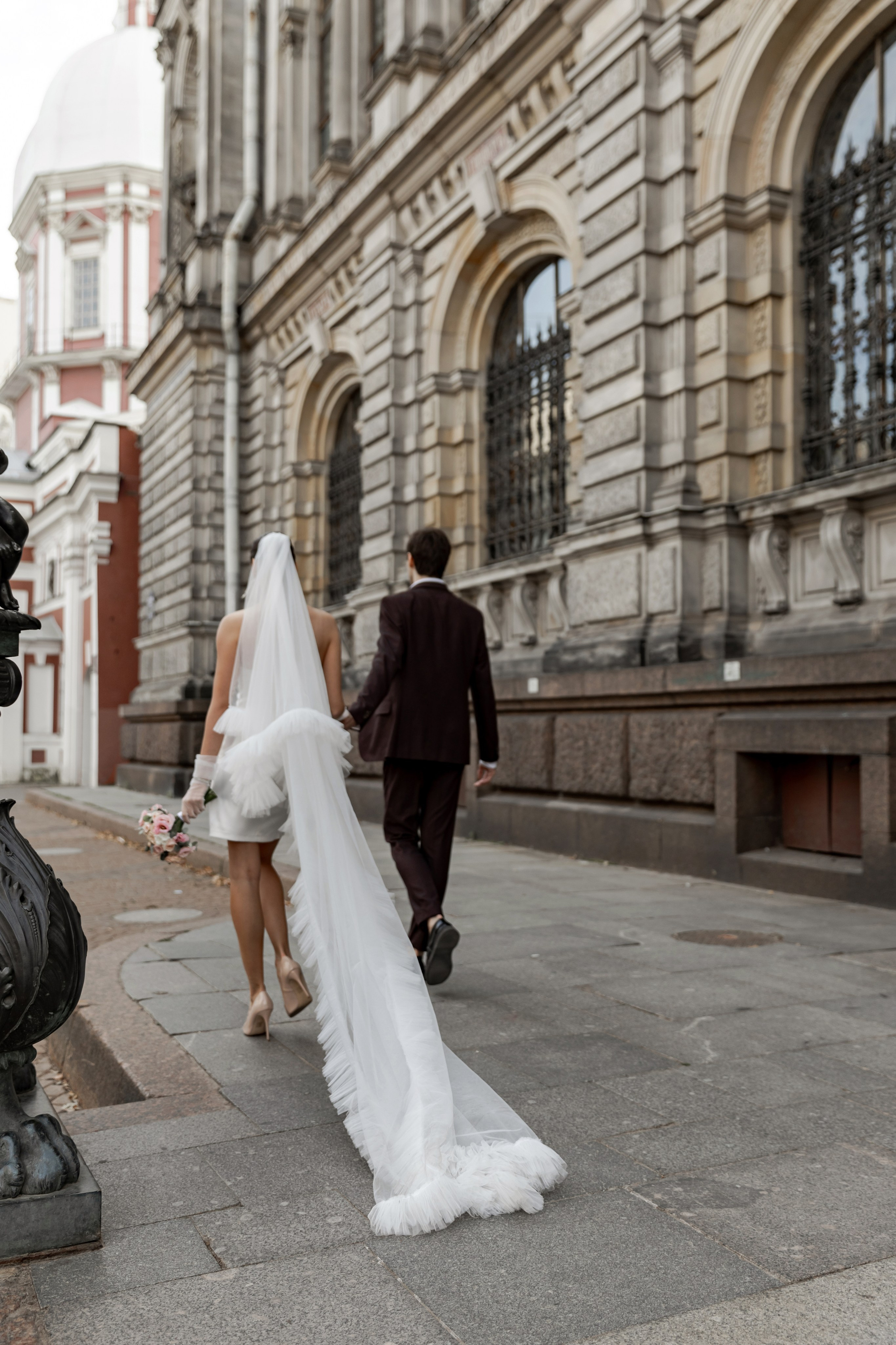 Свадьба в городе. Валерия и Тимофей. Свадебный и портретный фотограф в Санкт-Петербурге Надежда Чечулина