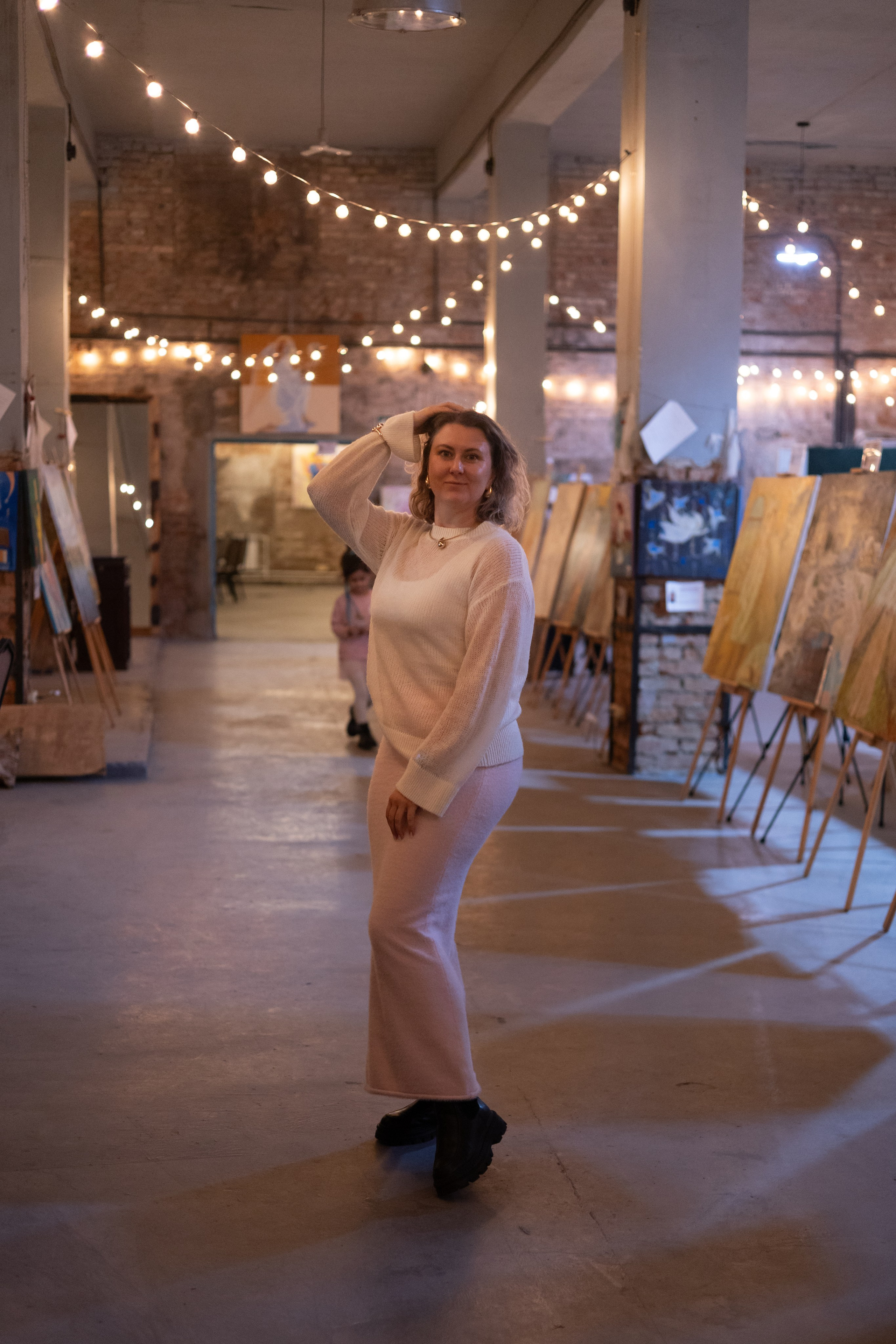 Выставка «АНГЕЛЫ МИРА». Фотограф Красноярск съемки лавстори, фотосессия в студии, портретная съемка, творческие фотосессии