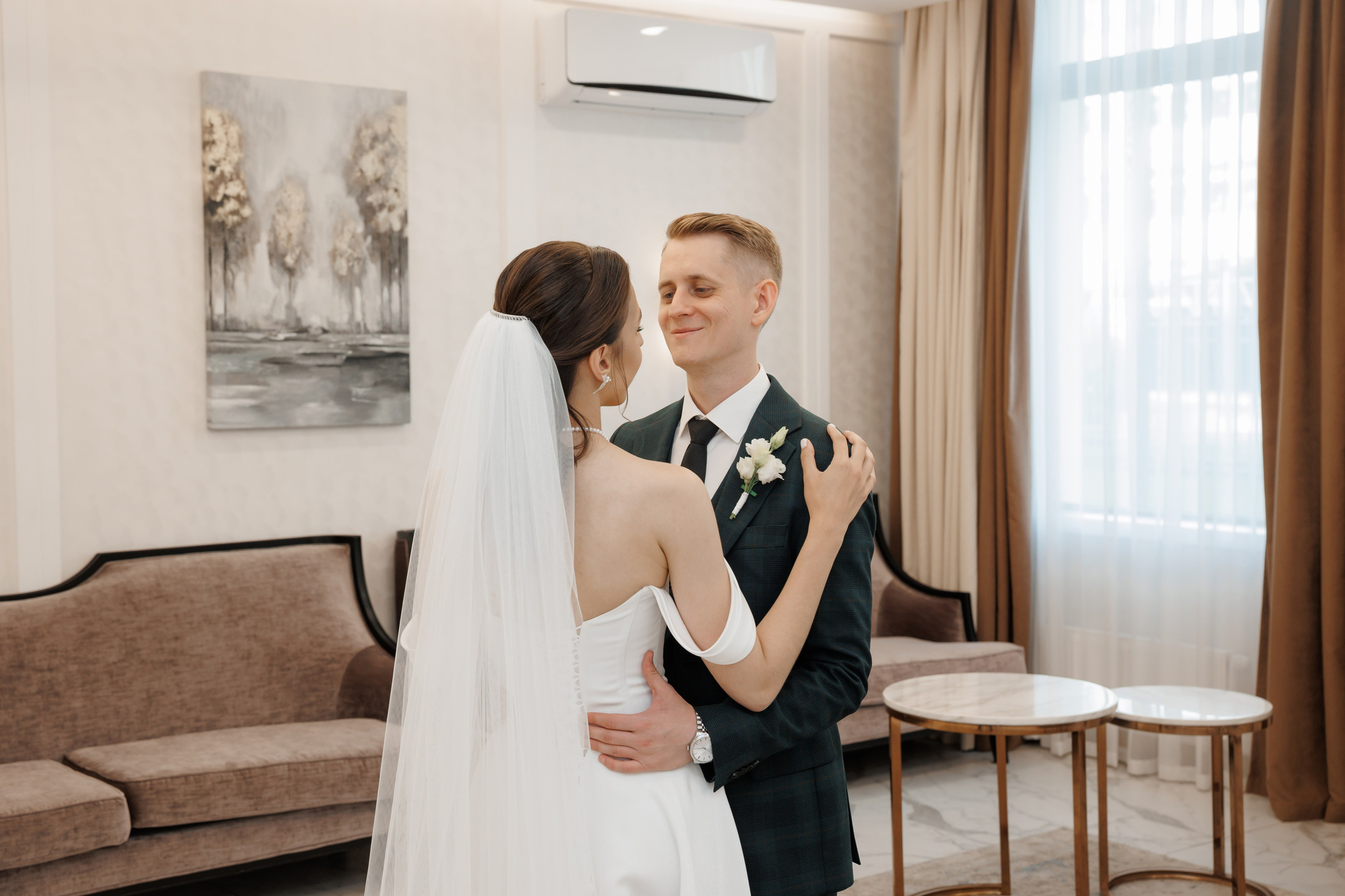 Регистрация в отеле Fish Point, ЗАГС Бутово, прогулка в Остафьево. Свадебный и репортажный фотограф (Москва, Королев и другие)