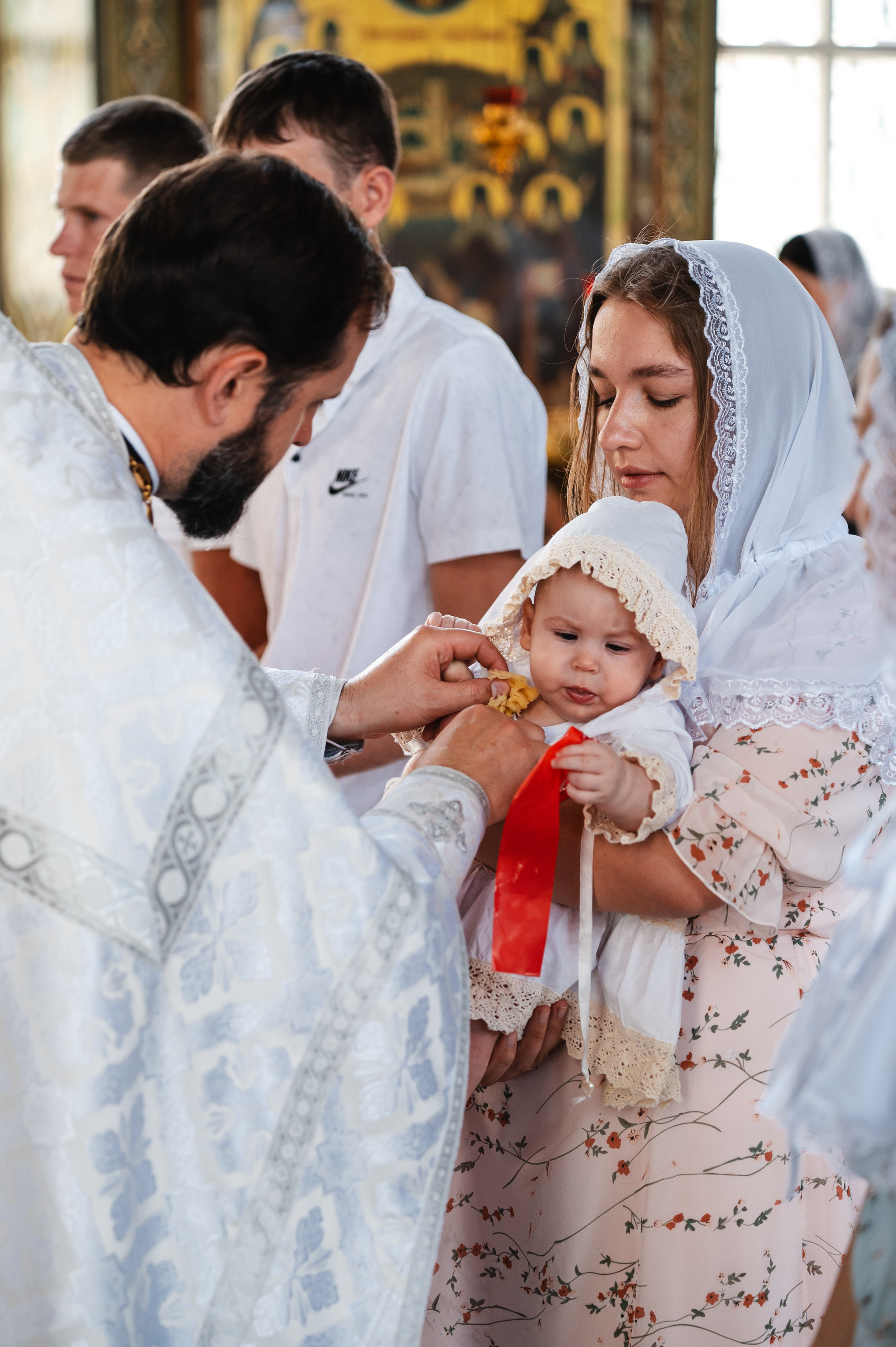 Таинство Крещения Дарьи (Храм Преполовения Пятидесятницы). Фотограф Ярута Оксана / Ростов-на-Дону