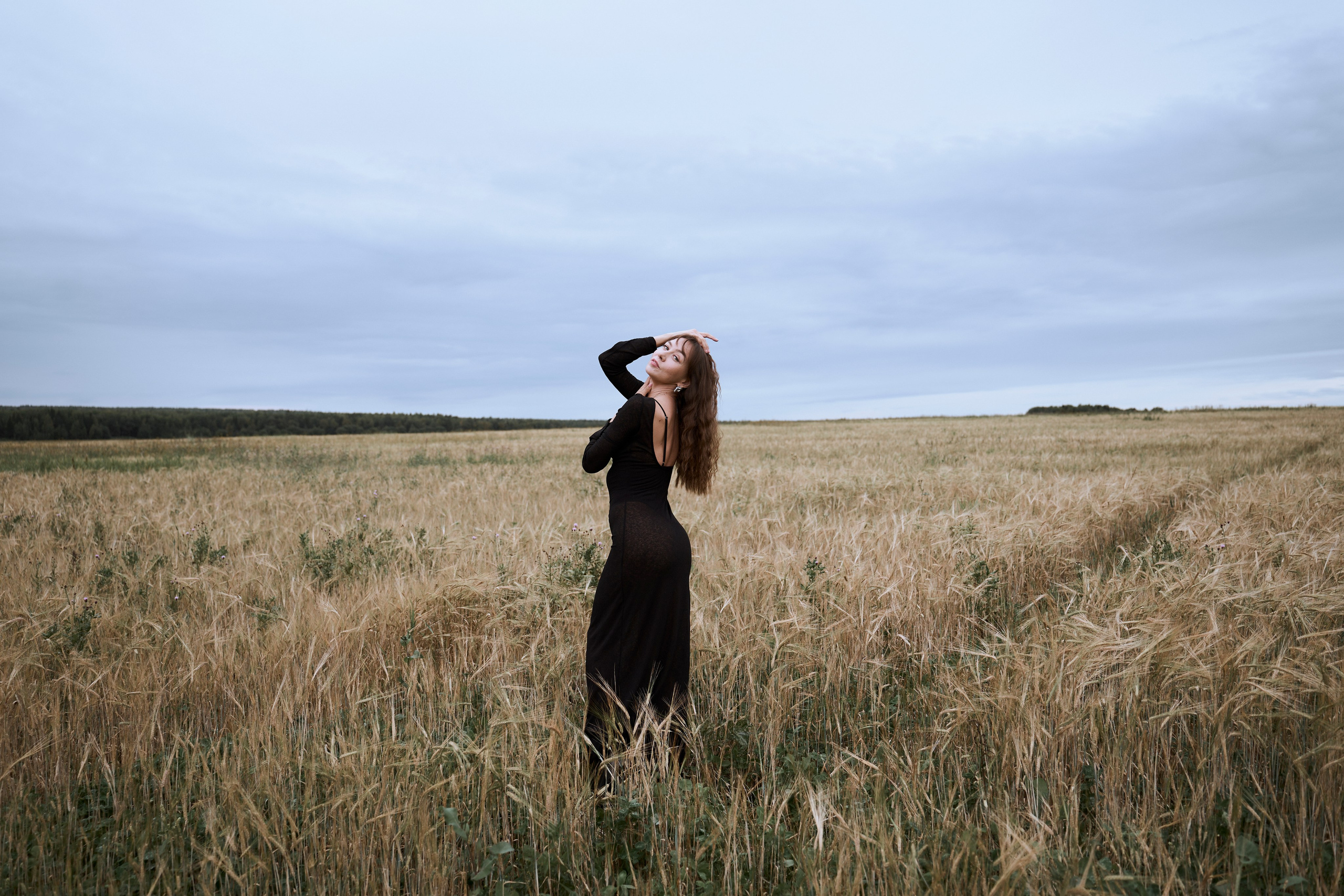 В поле. Ваш фотограф Анастасия Болотникова