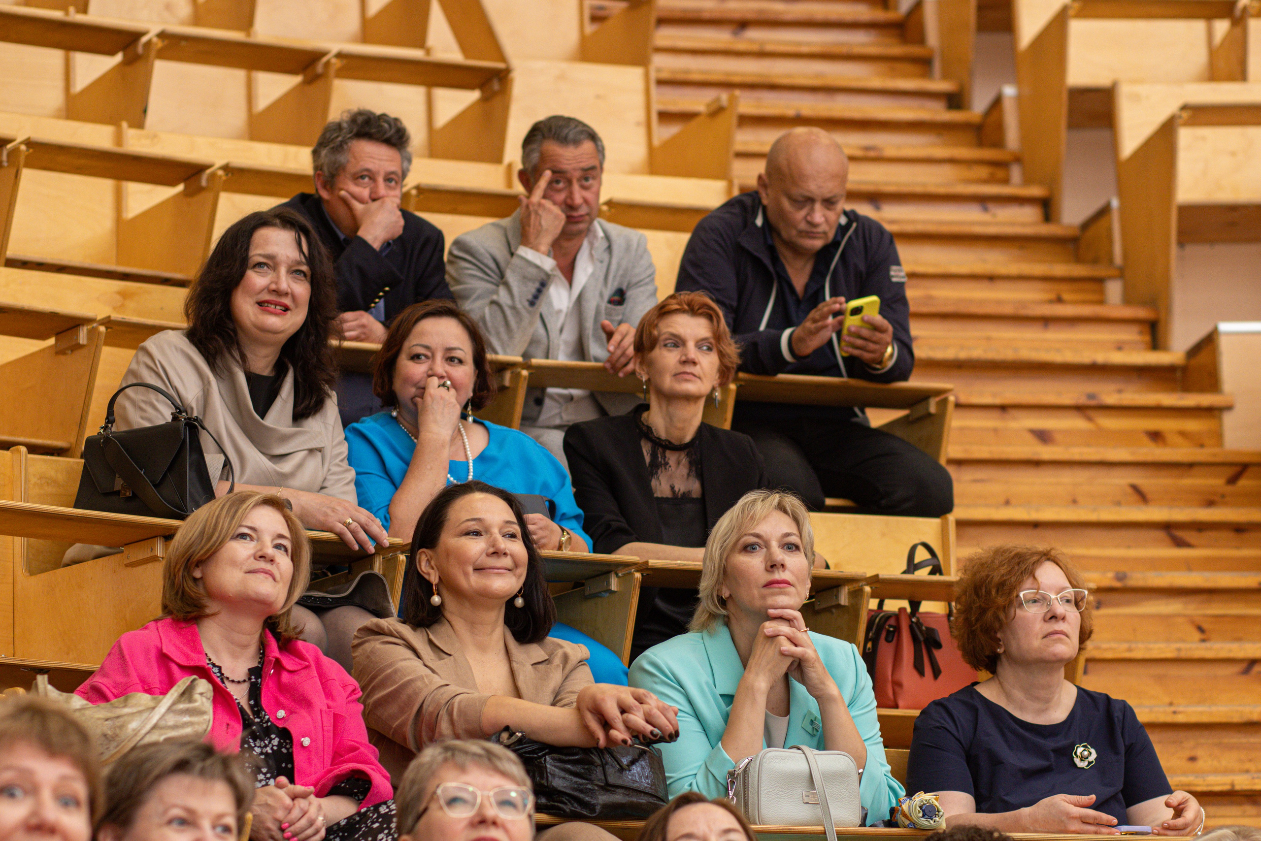 Встреча выпускников. Стоматологи СПб. Семейный фотограф в Вышнем Волочке — Ульяна Иванова | Фотосессии для всей семьи