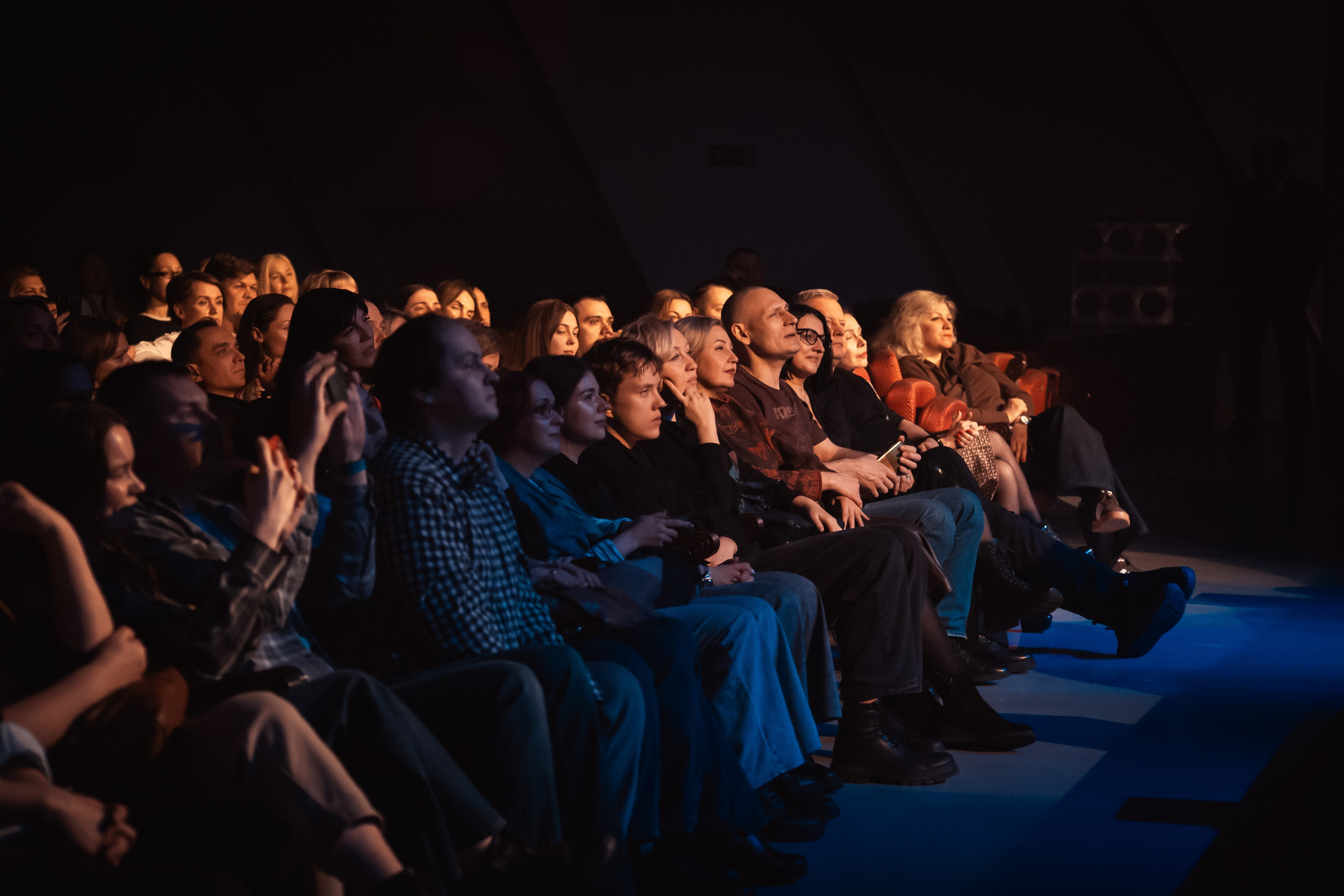 Сергей Бобунец с оркестром, Гранд холл Сибирь, 18.03.2026. Фотограф Регина Крикунова г. Красноярск