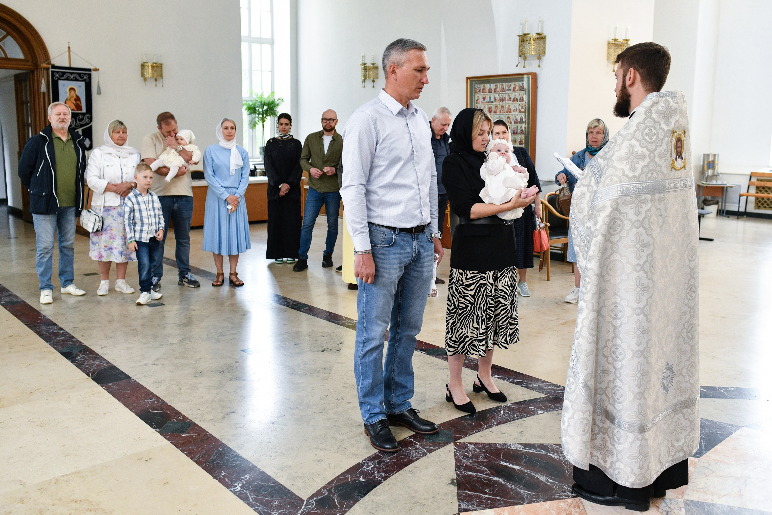 Крещение Александры. Храм Николая Чудотворца в Отрадном. Фотограф Крещения и Венчания в Москве и МО