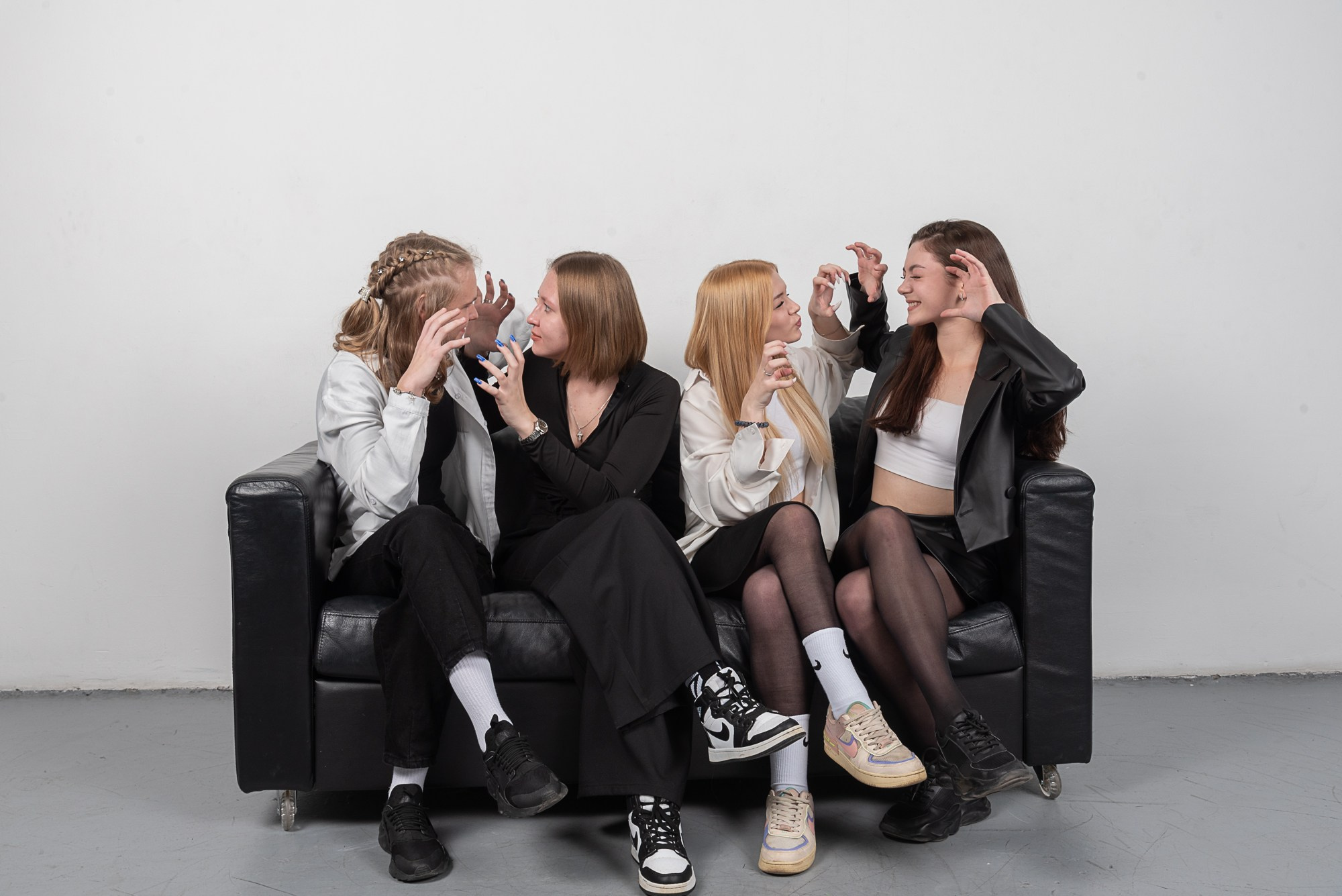 Школа № 187. Школьные и выпускные альбомы