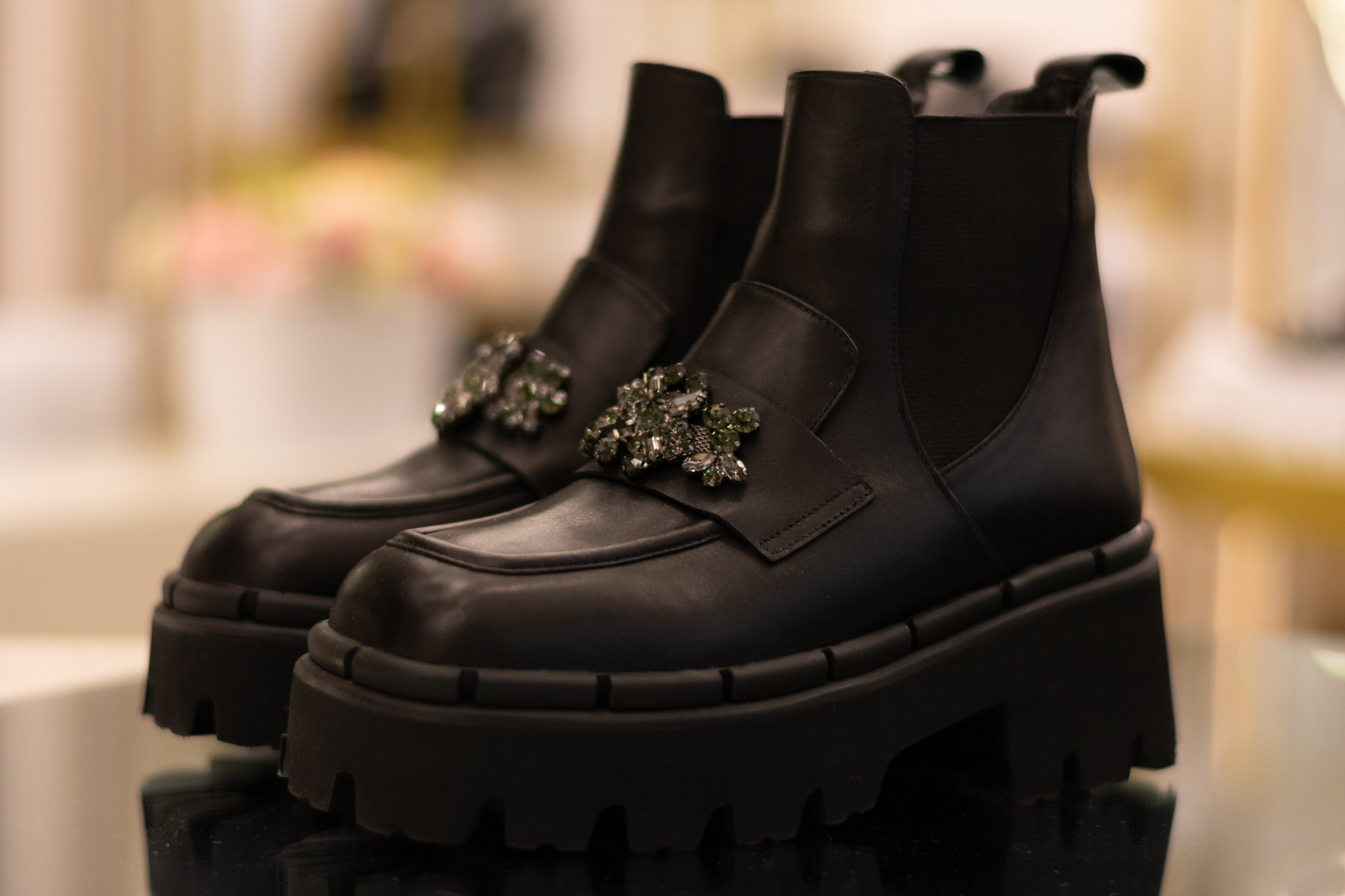 Для организаций. Предметная фотосессия для обувного магазина Capsula. Фотограф/видеограф Богдан Голованов