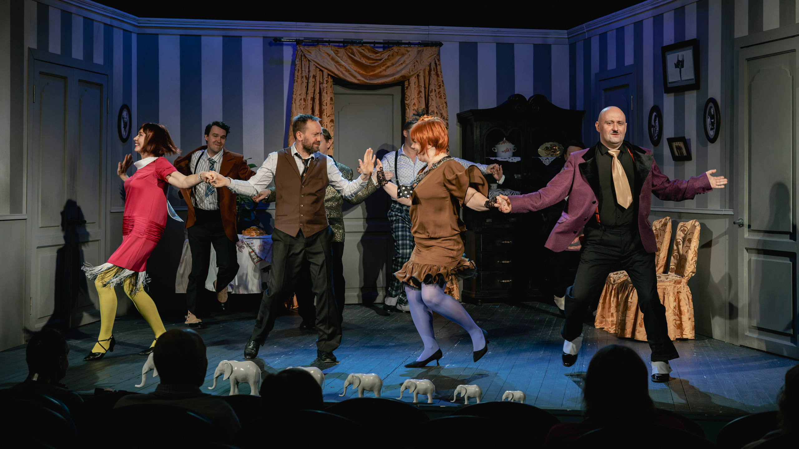 Театр Юного Зрителя «Две свадьбы». Фотограф Марк Файзулин