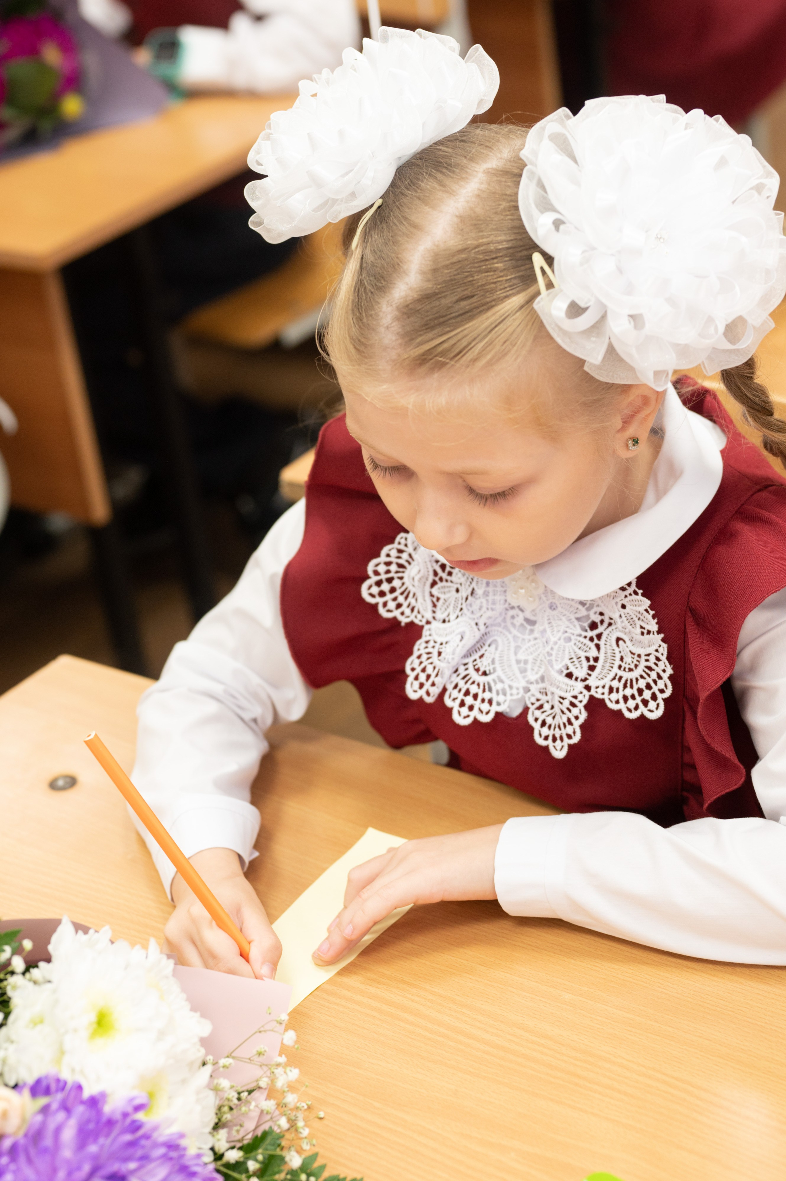 1 сентября 1 К 16 гимназия репортаж, линейка +в классе. Фотограф новорожденных, семейный детский в Тюмени Татьяна Морозова