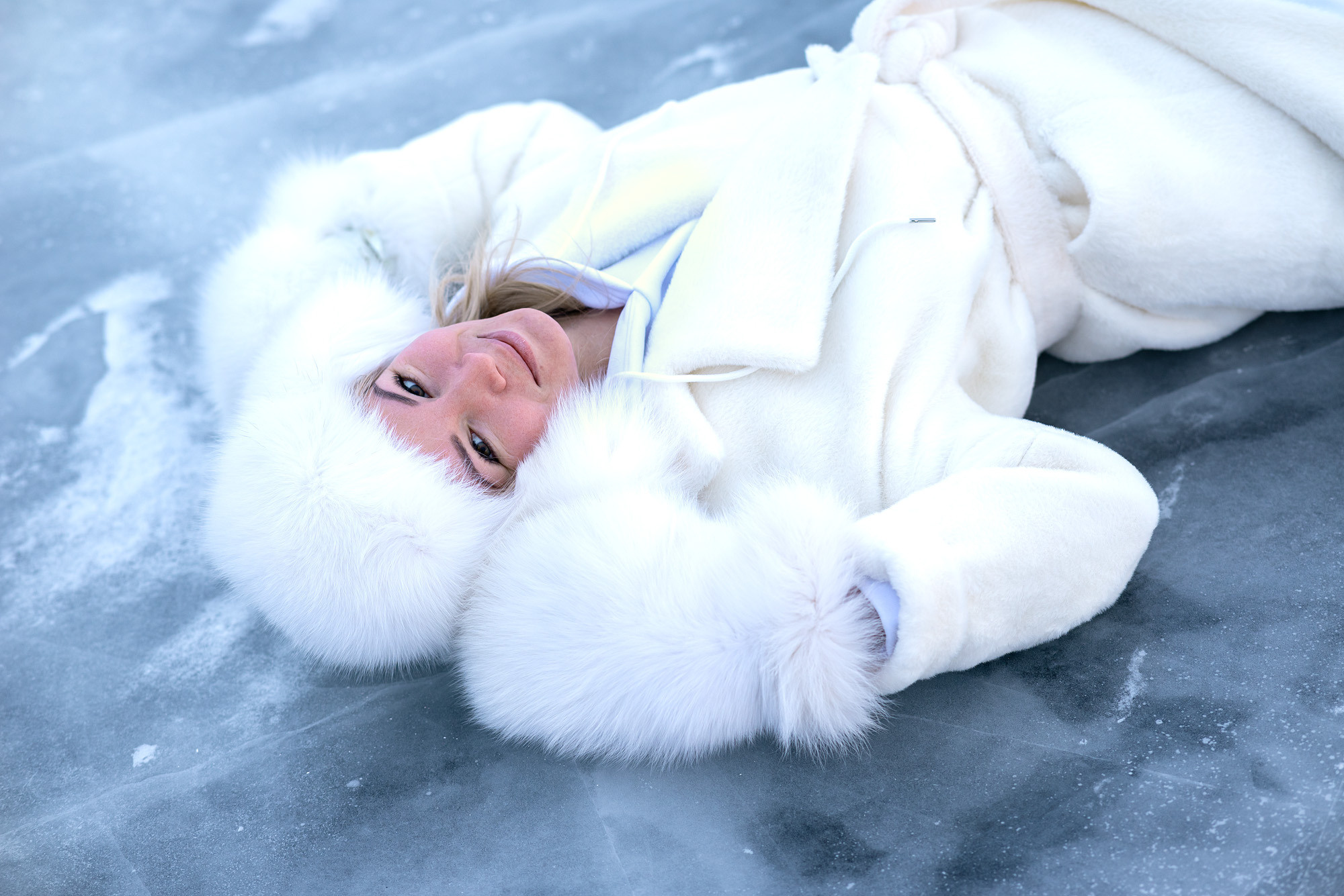 Фотосессия на льду. Елена. Фотограф в Красноярске / Дивногорске. Файзулина Анастасия