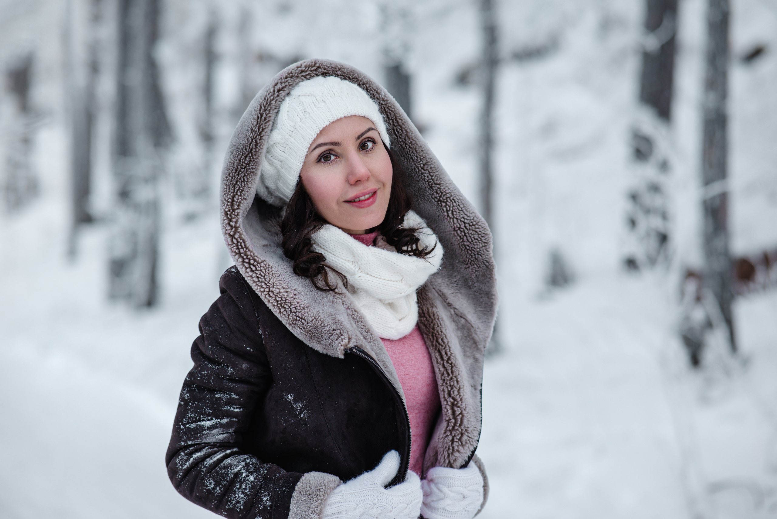 Фото в зимнем лесу. Очаровательная Наталья. Фотограф в Красноярске / Дивногорске. Файзулина Анастасия