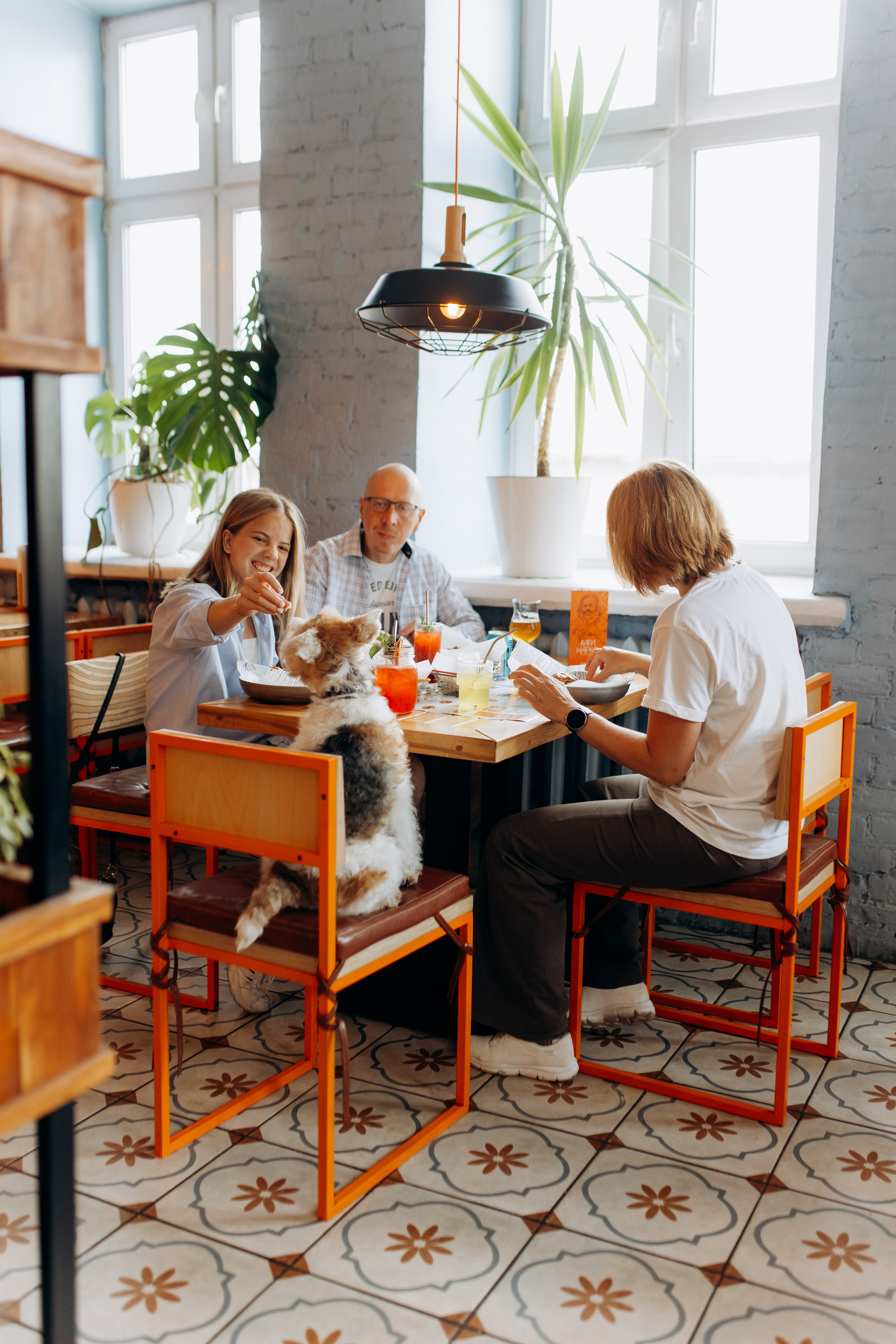 По бургеру в «Карл Маркс». Свадебный и семейный фотограф в Туле и области Маша Костина