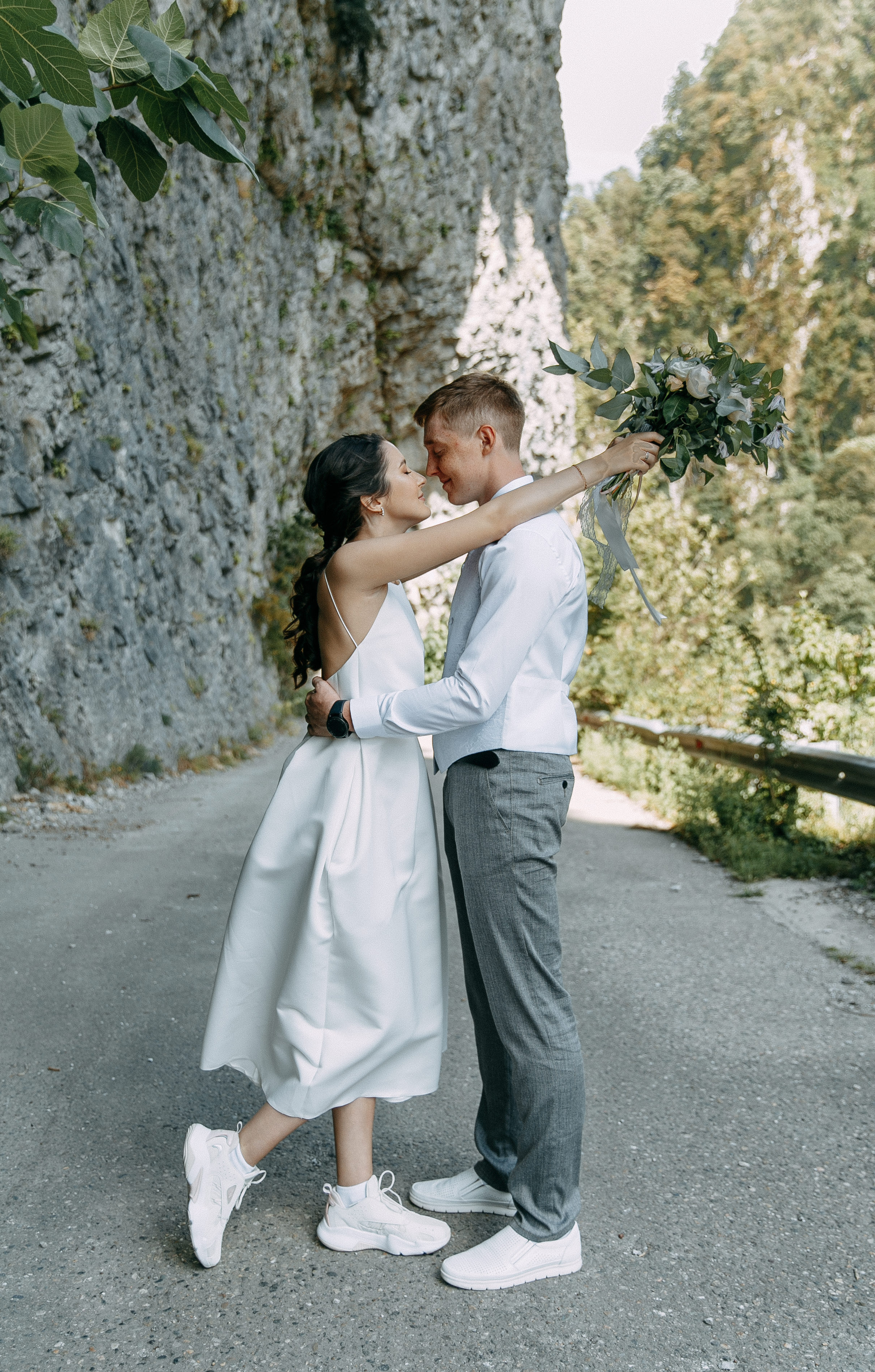 Вадим и Наталья. Свадьба в горах. Свадебный фотограф Сочи Елена Казакова