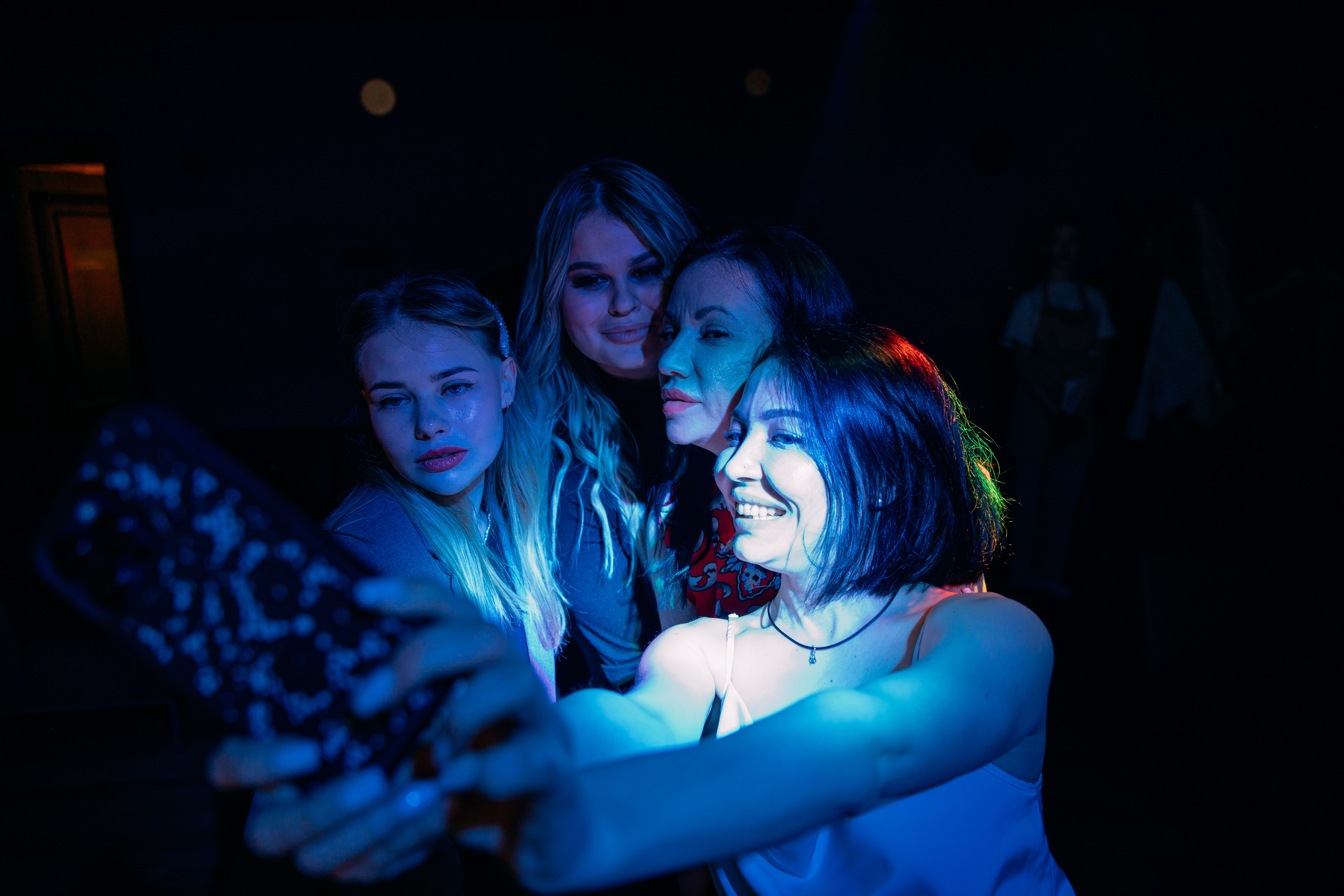 День рождения в караоке. Фото и видео съемка. Андрей Ионов