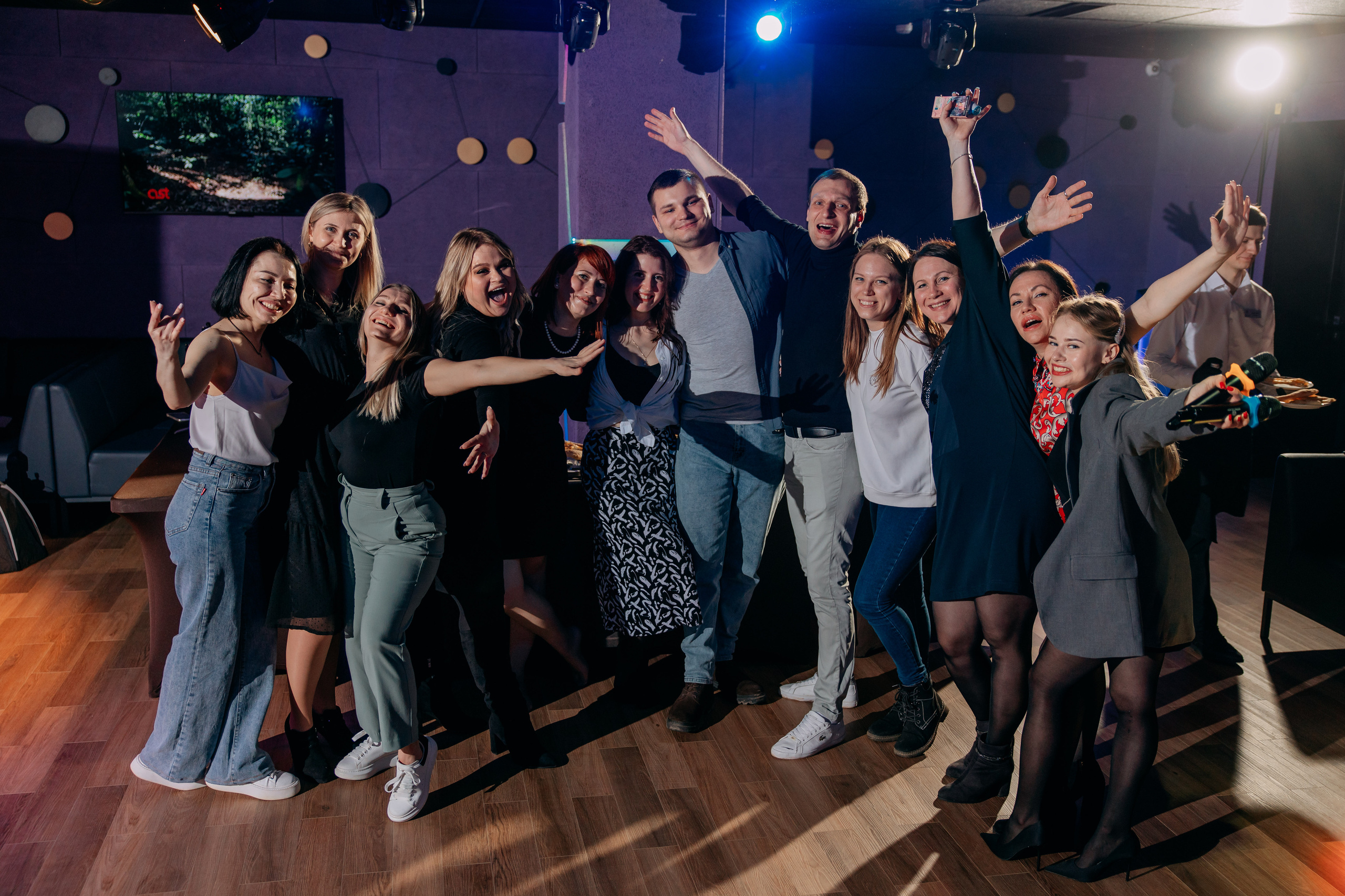 День рождения в караоке. Фото и видео съемка. Андрей Ионов
