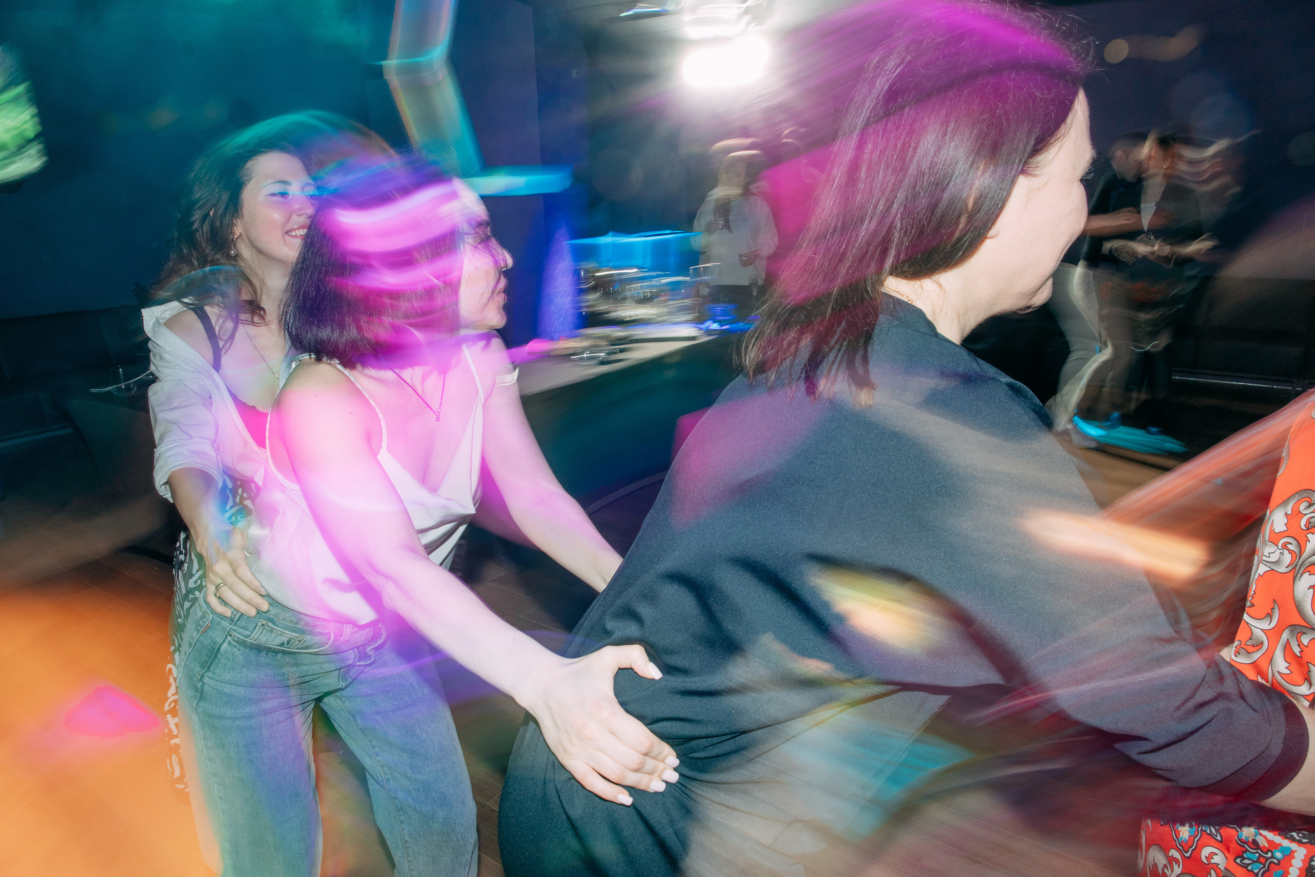 День рождения в караоке. Фото и видео съемка. Андрей Ионов