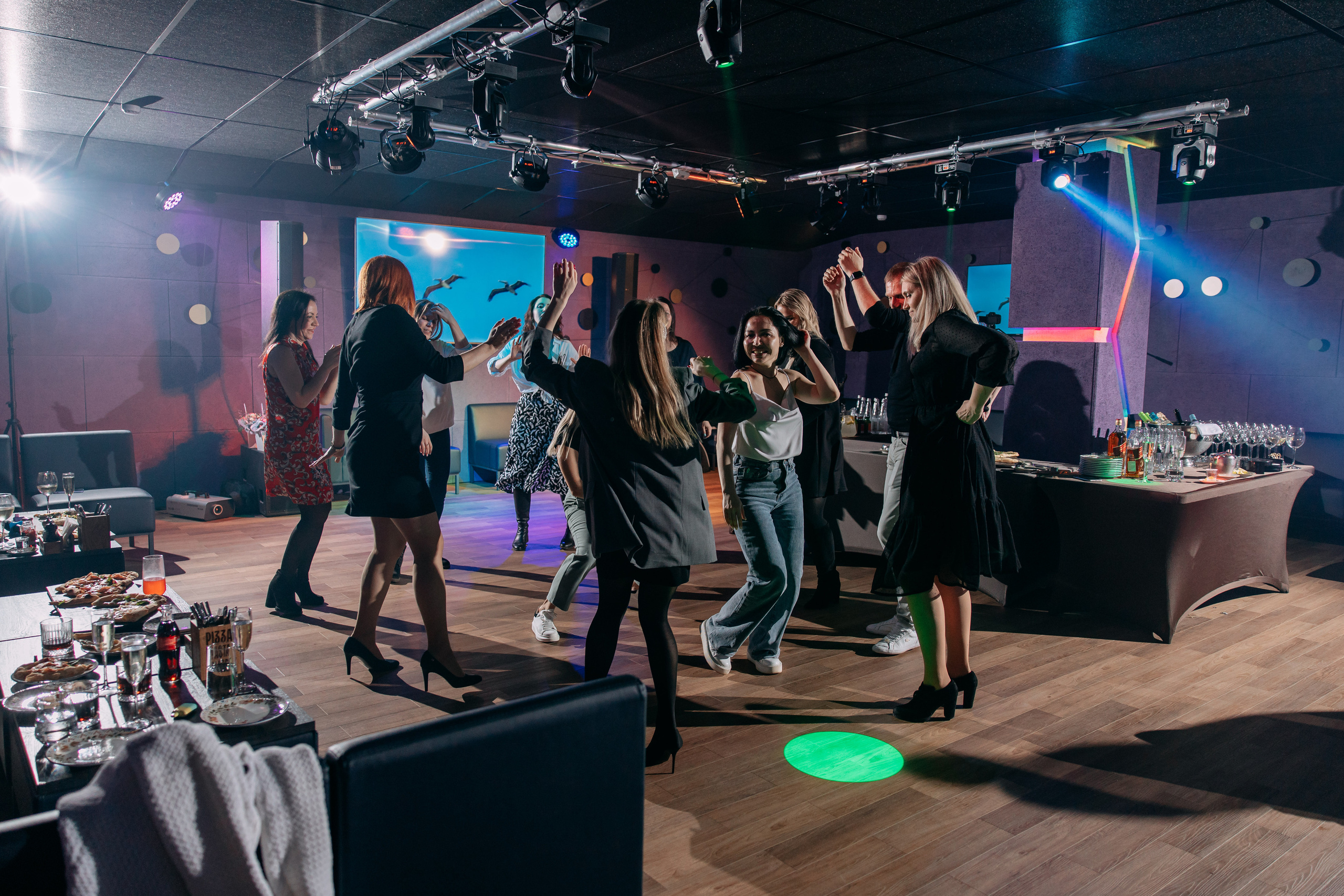 День рождения в караоке. Фото и видео съемка. Андрей Ионов