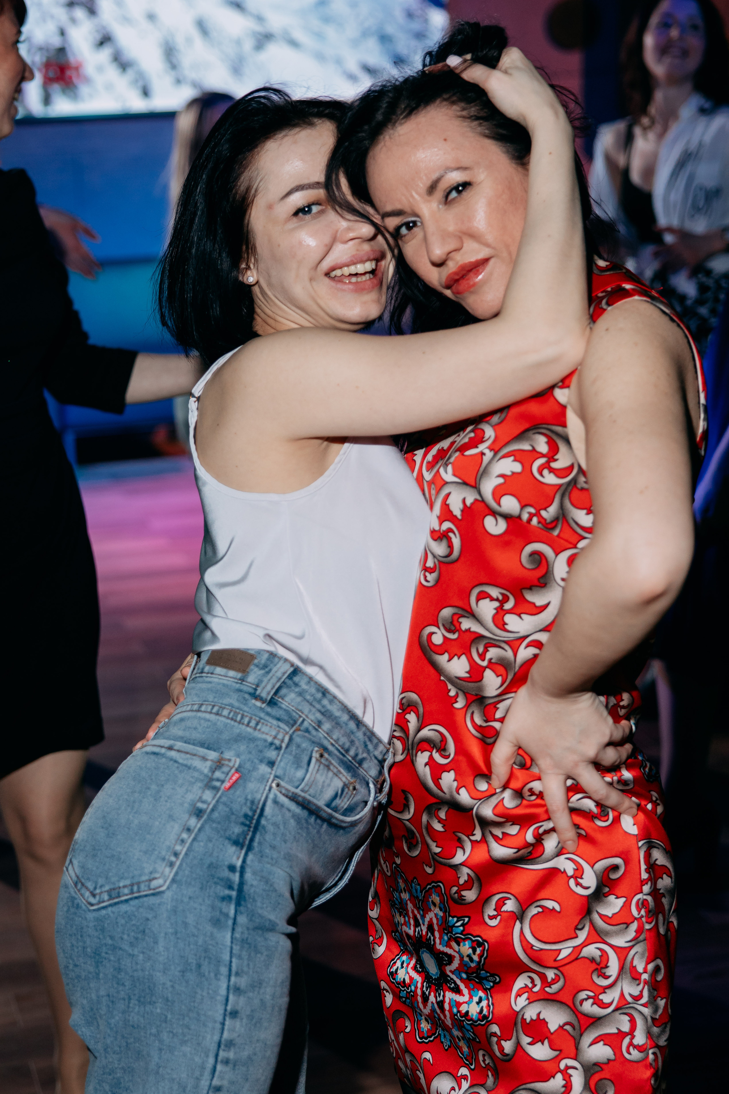 День рождения в караоке. Фото и видео съемка. Андрей Ионов