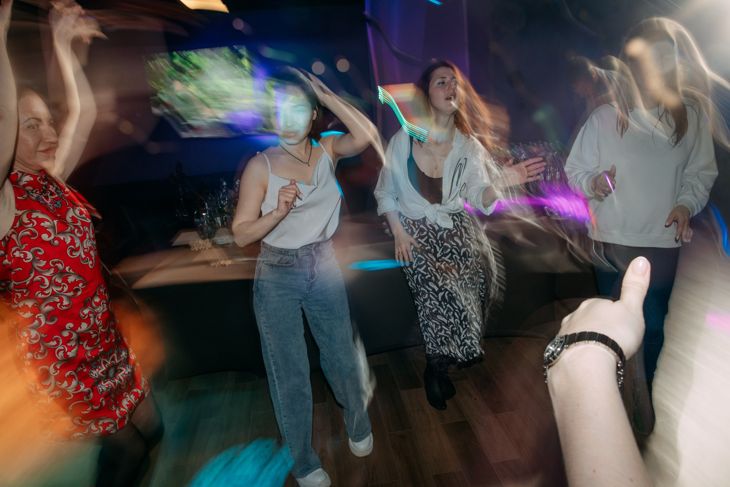 День рождения в караоке. Фото и видео съемка. Андрей Ионов