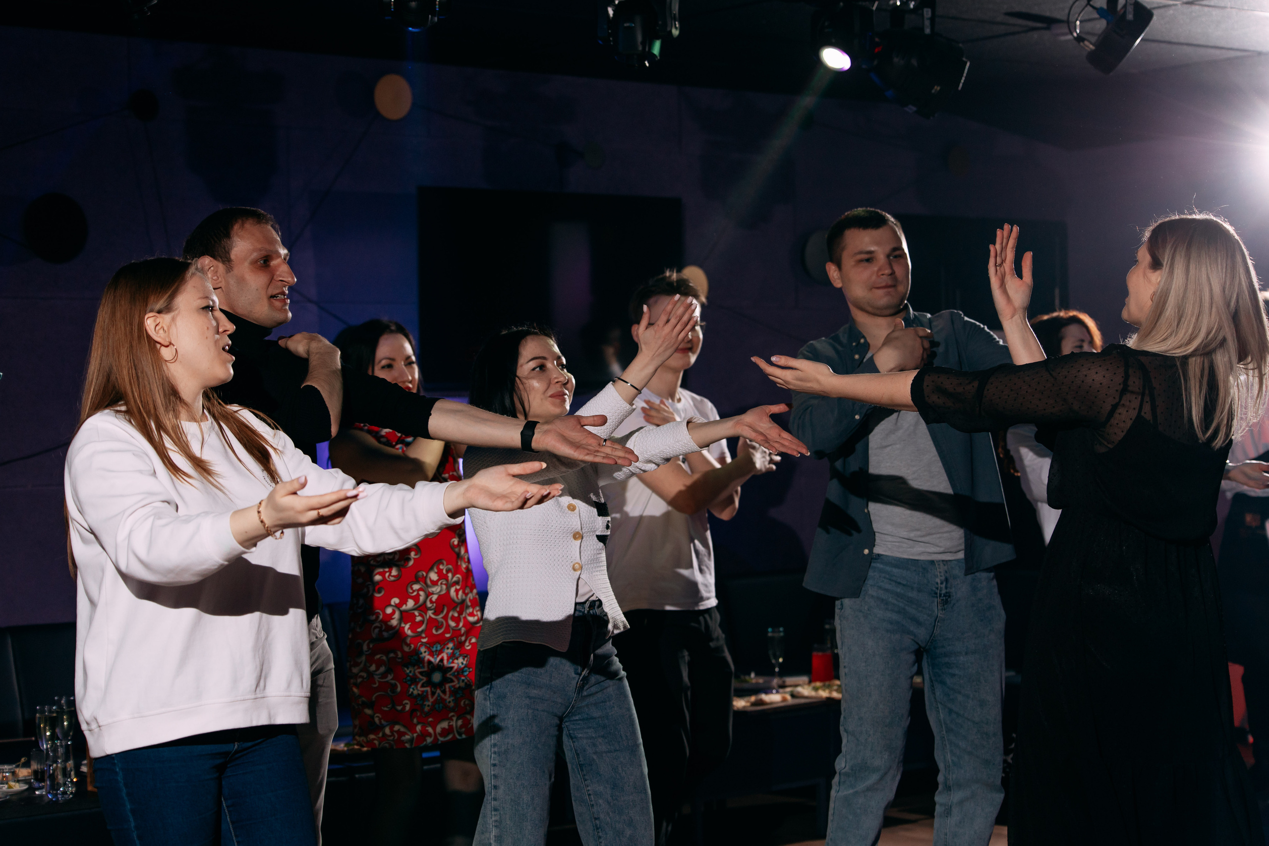 День рождения в караоке. Фото и видео съемка. Андрей Ионов