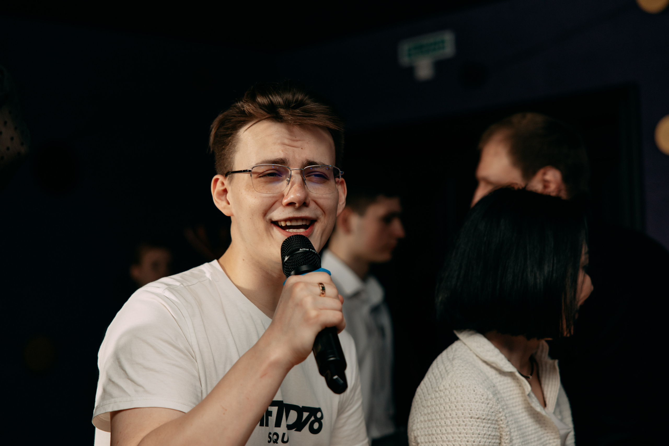 День рождения в караоке. Фото и видео съемка. Андрей Ионов