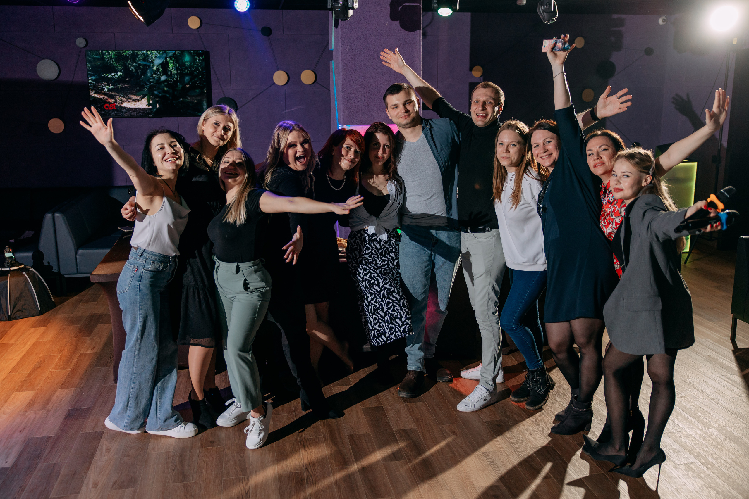 День рождения в караоке. Фото и видео съемка. Андрей Ионов