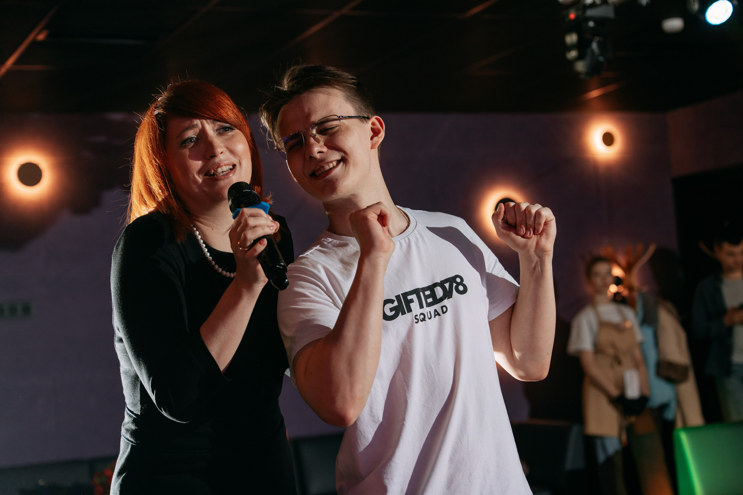 День рождения в караоке. Фото и видео съемка. Андрей Ионов