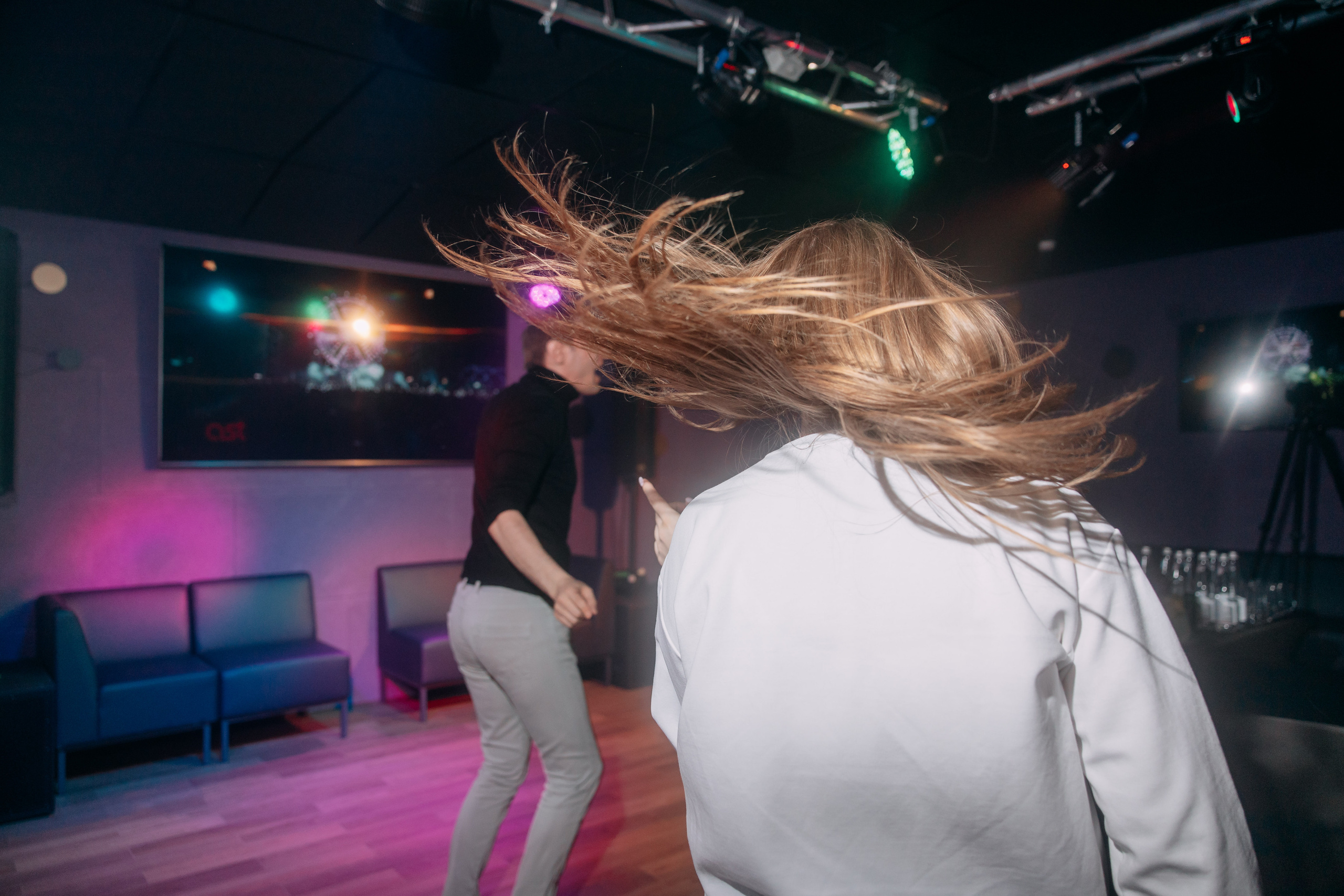 День рождения в караоке. Фото и видео съемка. Андрей Ионов