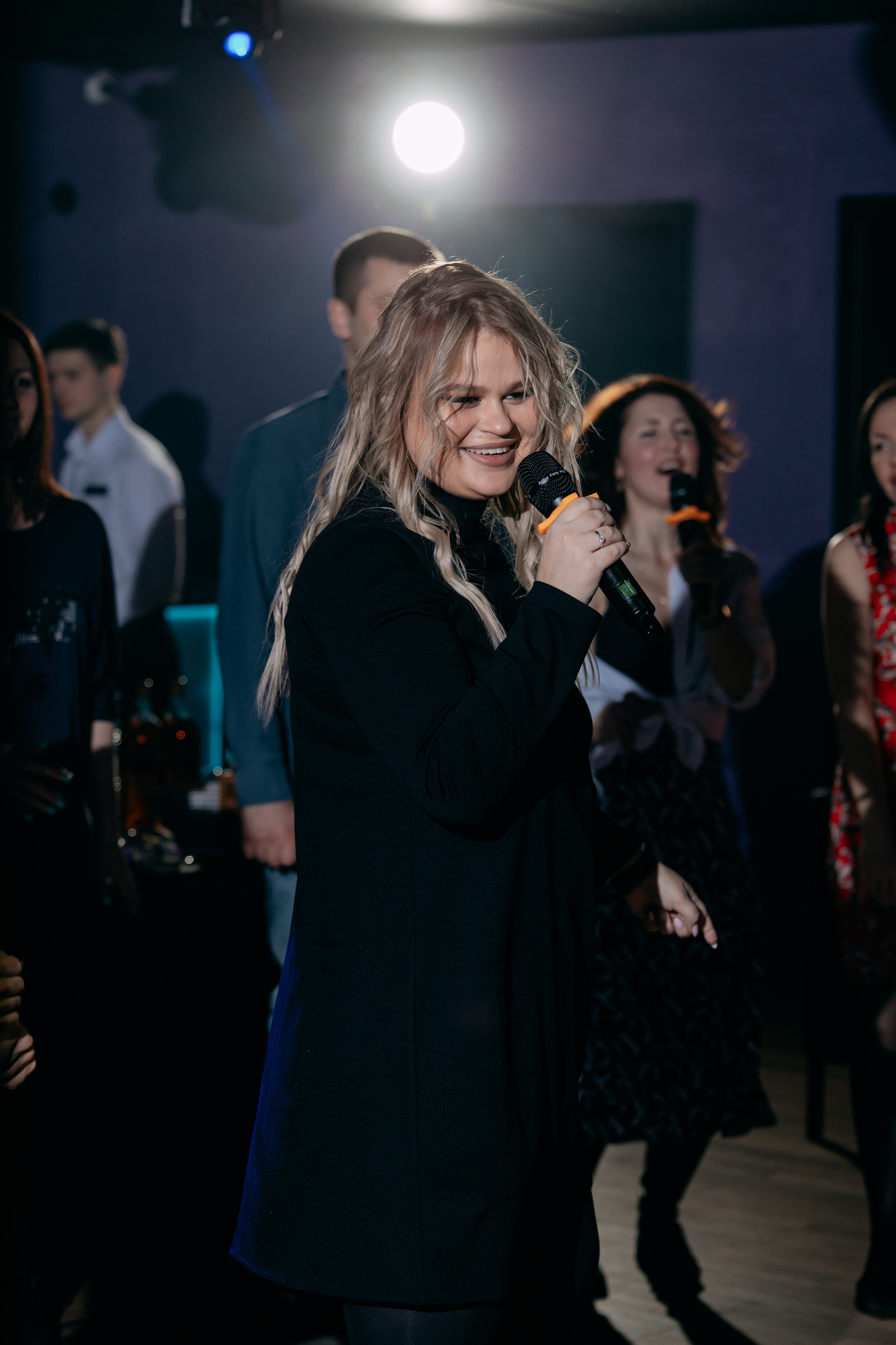 День рождения в караоке. Фото и видео съемка. Андрей Ионов