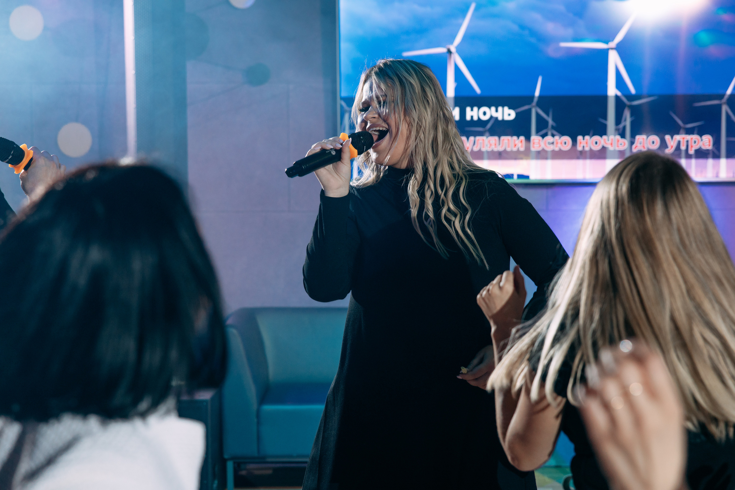 День рождения в караоке. Фото и видео съемка. Андрей Ионов