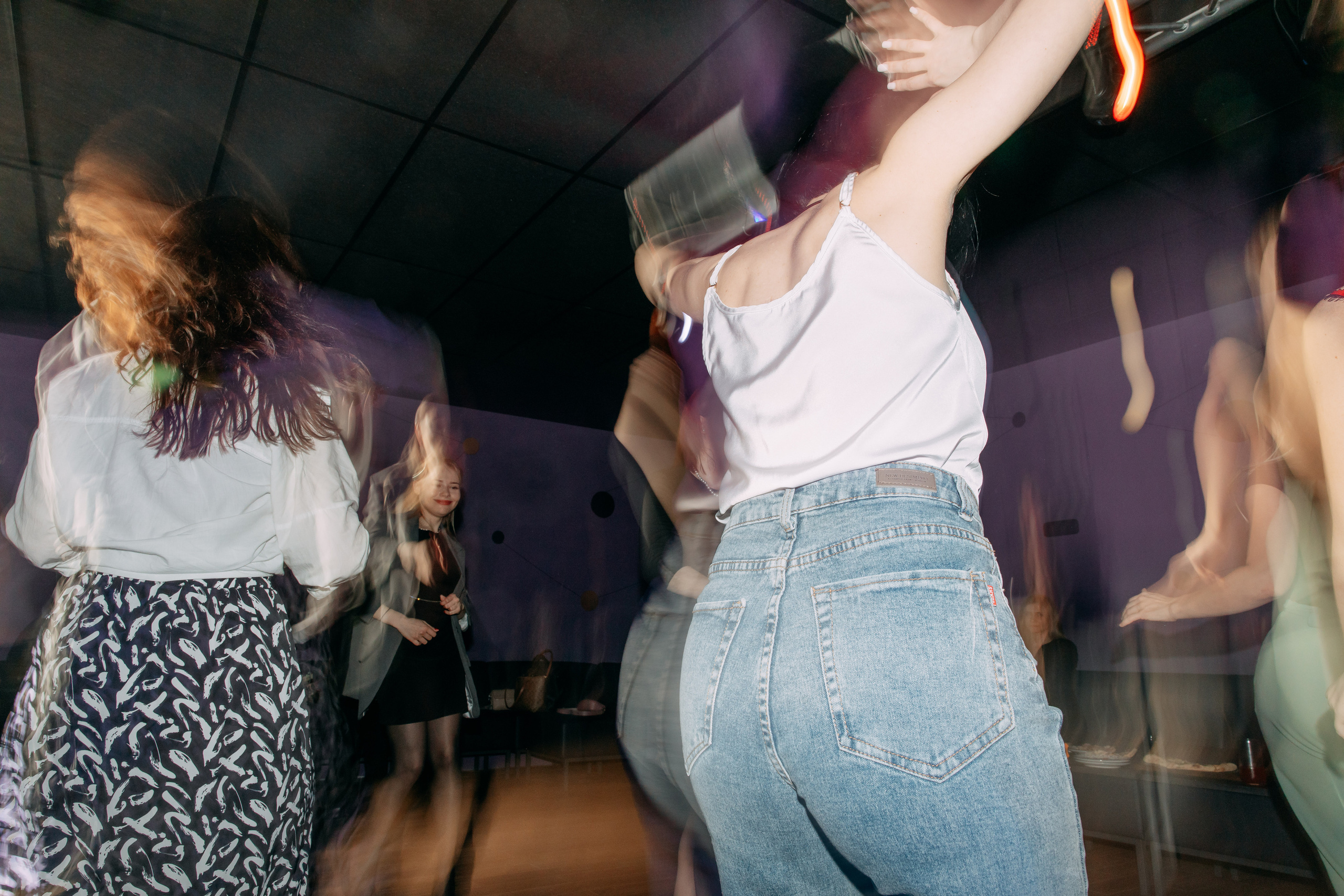 День рождения в караоке. Фото и видео съемка. Андрей Ионов