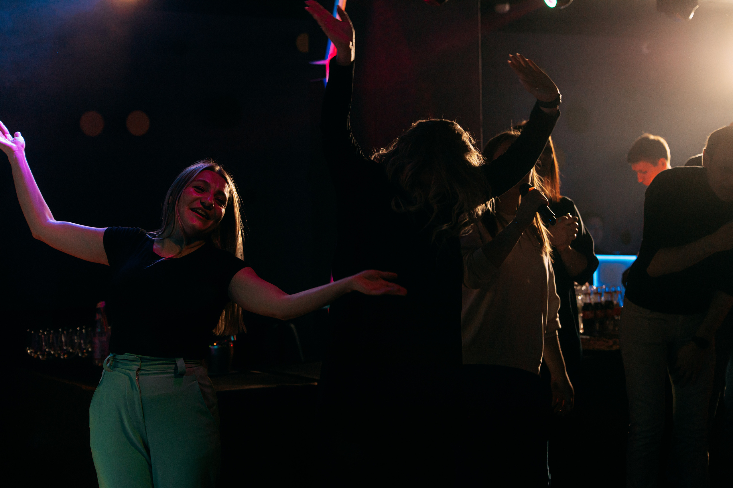 День рождения в караоке. Фото и видео съемка. Андрей Ионов