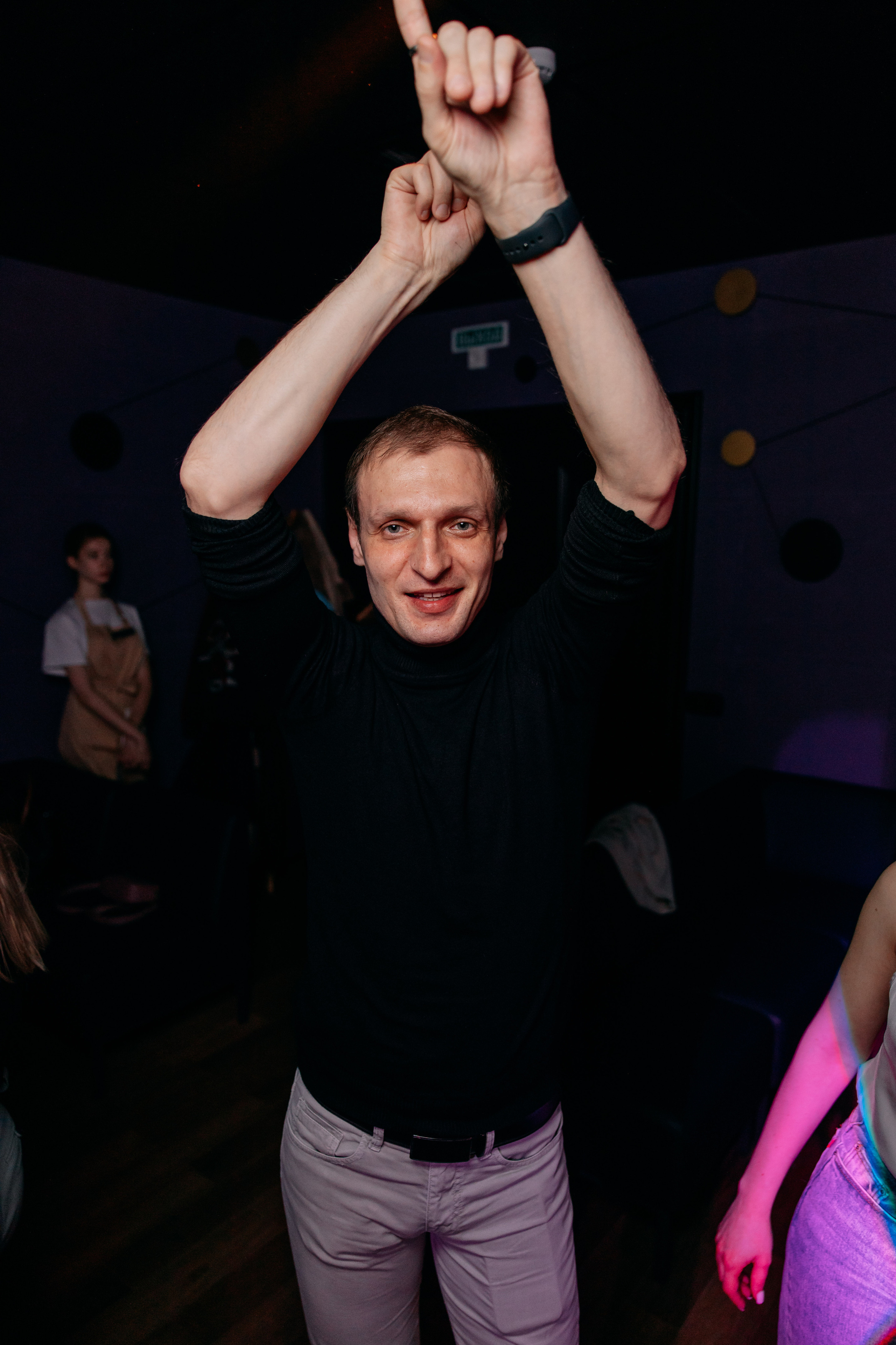 День рождения в караоке. Фото и видео съемка. Андрей Ионов