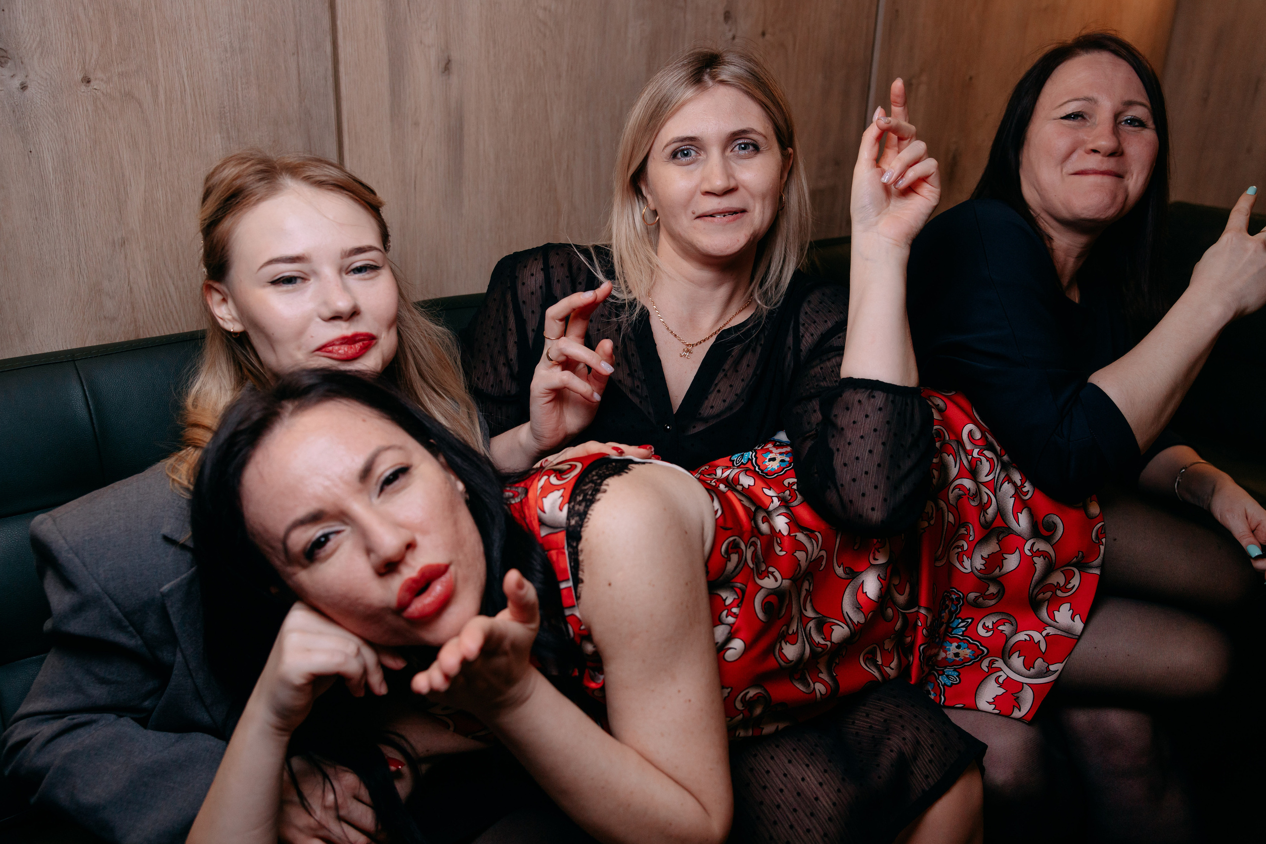 День рождения в караоке. Фото и видео съемка. Андрей Ионов