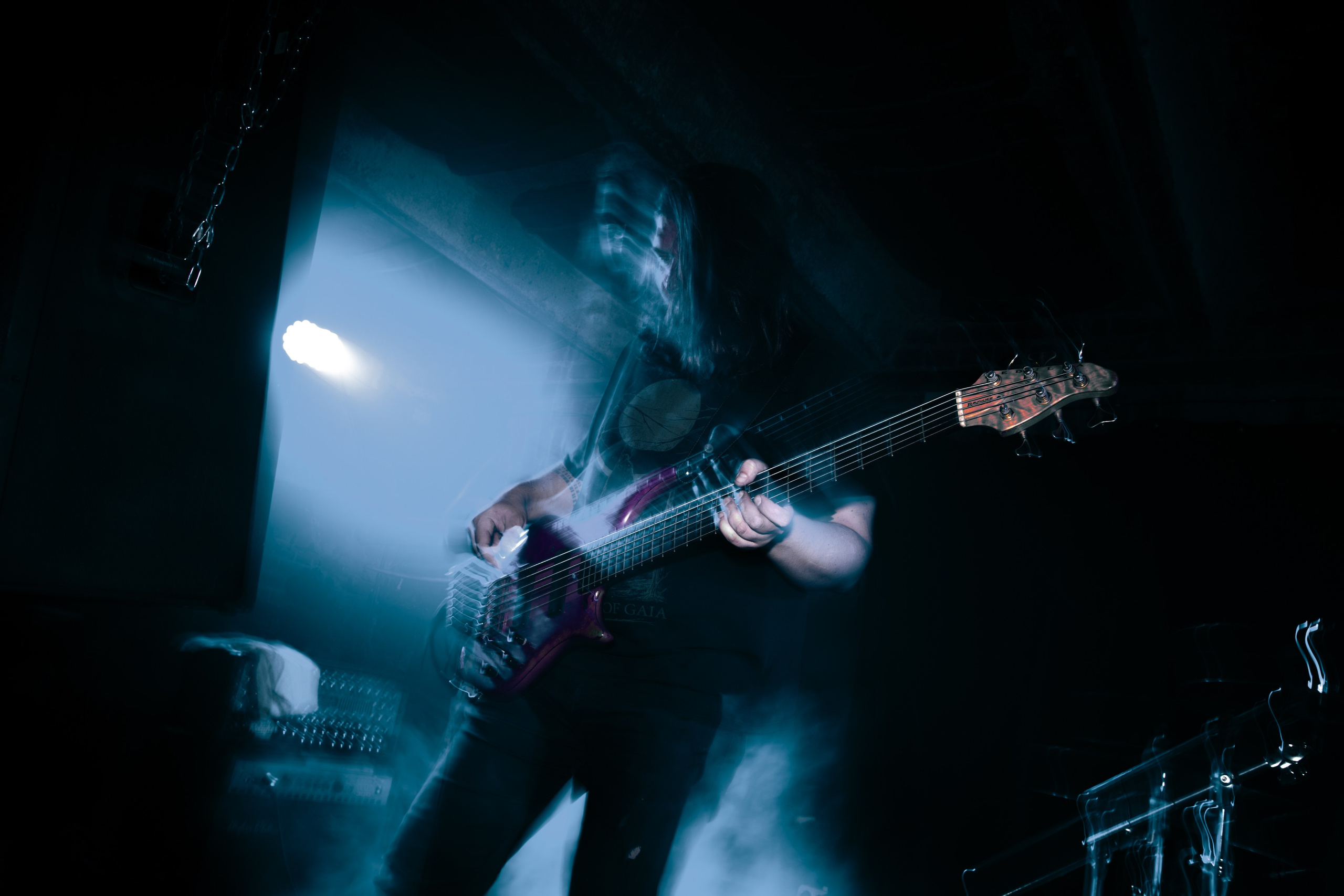 Laugar & Шумы Штормовых Широт & Пожары На Дальнем Севере 11.10.2025. Репортажный фотограф в Москве Legiodot