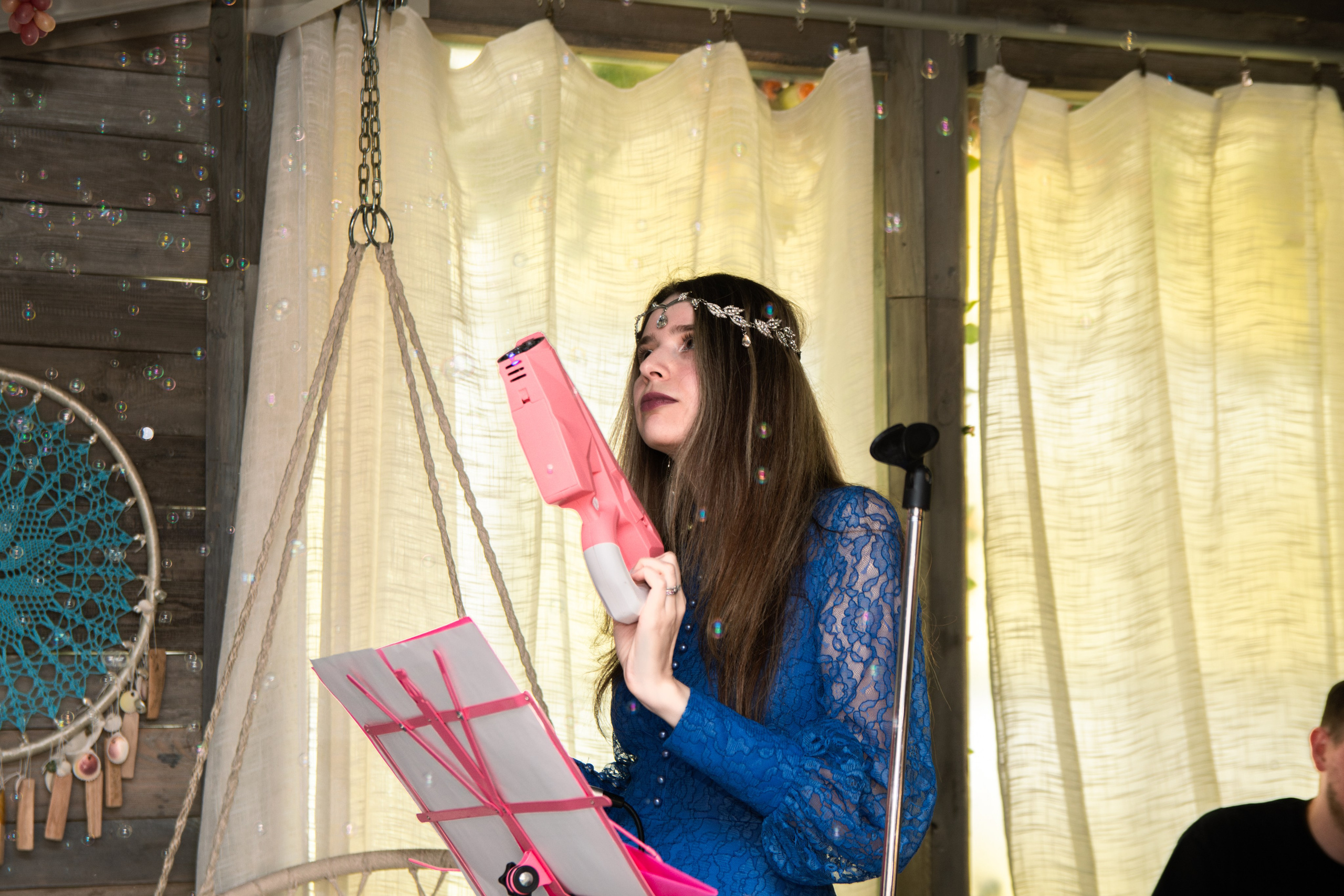 Творческий вечер автофикшн-книги Оли Черных «Абдоминально». Репортажный фотограф в Москве Legiodot