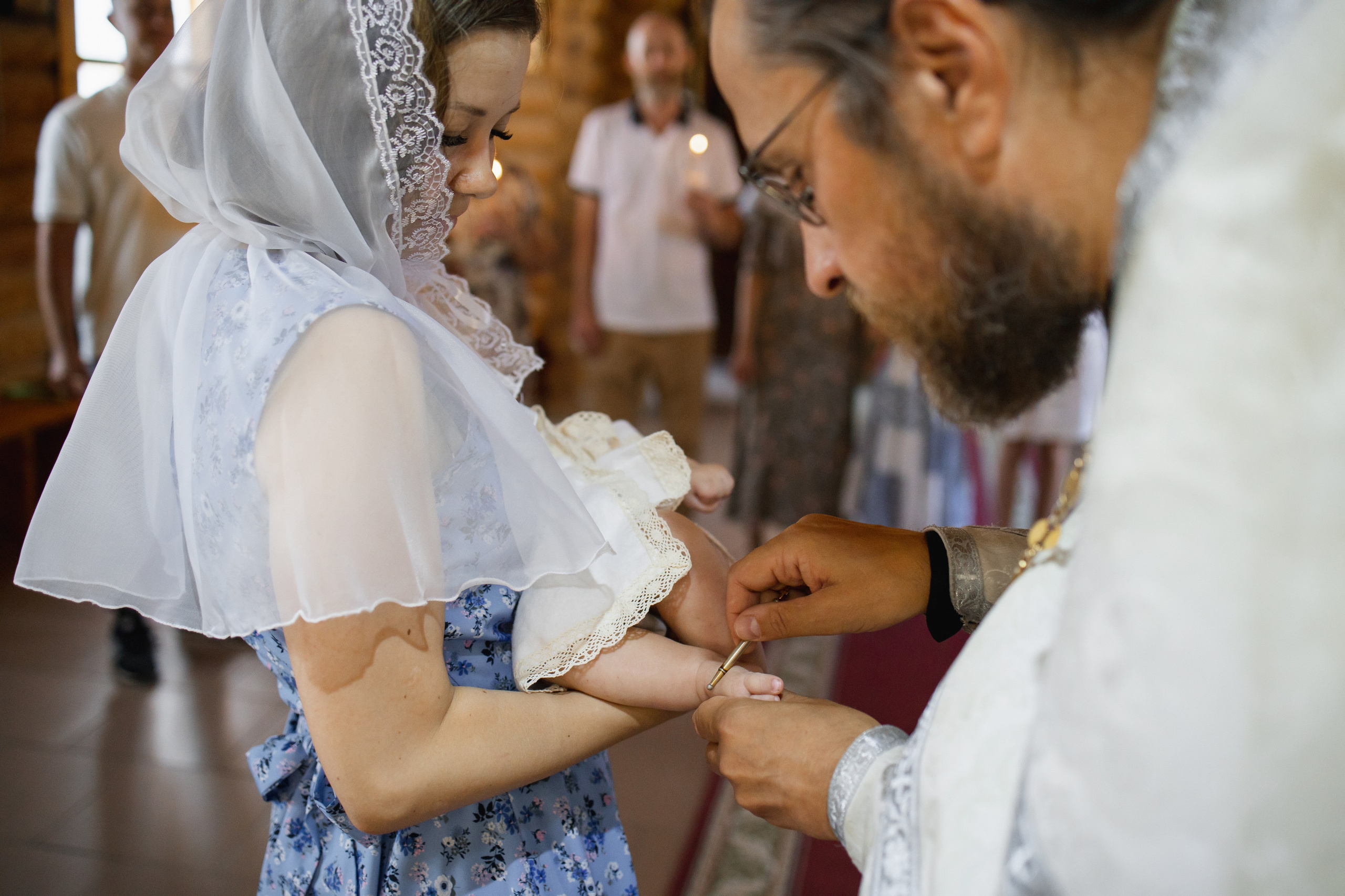 Крещение Алисы в Храме Всех святых, в земле Русской просиявших. Свадебный и семейный фотограф Ольга Разрядова