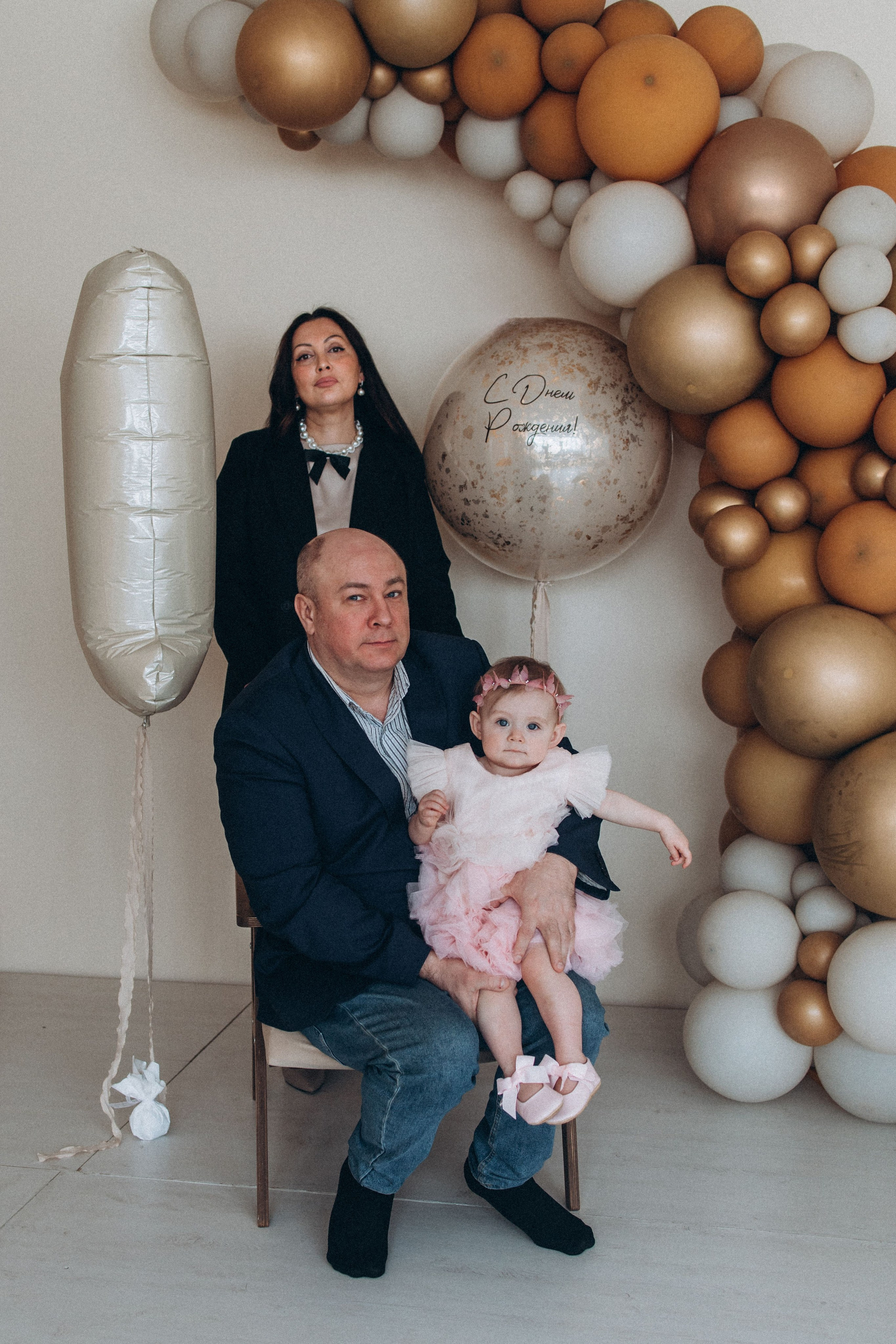 Марусе годик. Семейный фотограф Нижневартовск Тюмень Ефимова Ирина